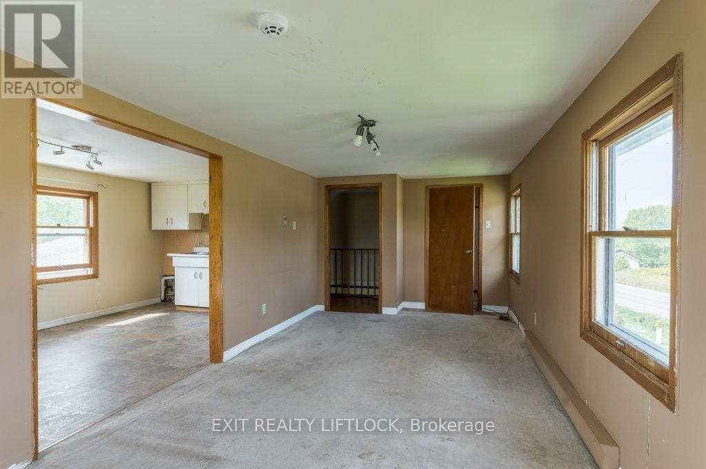 194 County Rd 10, Cavan Monaghan (Cavan Twp), ON - Indoor Photo Showing Other Room