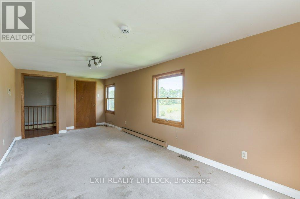 194 County Rd 10, Cavan Monaghan (Cavan Twp), ON - Indoor Photo Showing Other Room