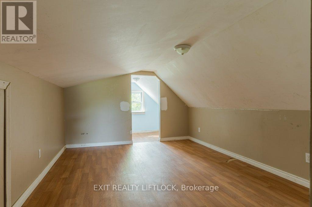 194 County Rd 10, Cavan Monaghan (Cavan Twp), ON - Indoor Photo Showing Other Room