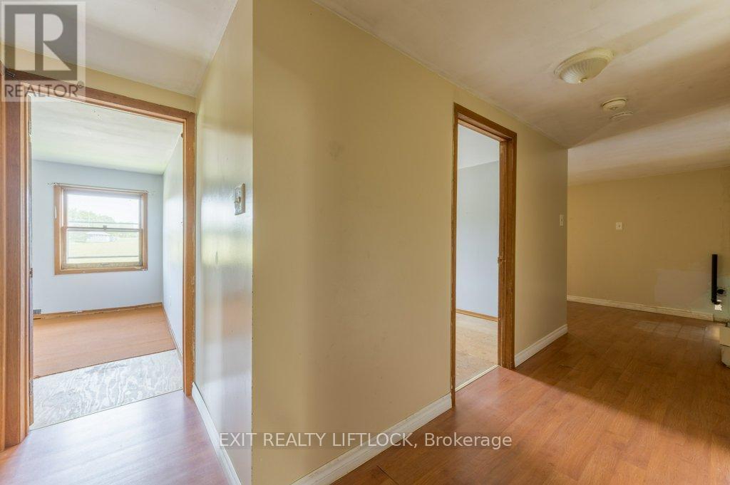 194 County Rd 10, Cavan Monaghan (Cavan Twp), ON - Indoor Photo Showing Other Room