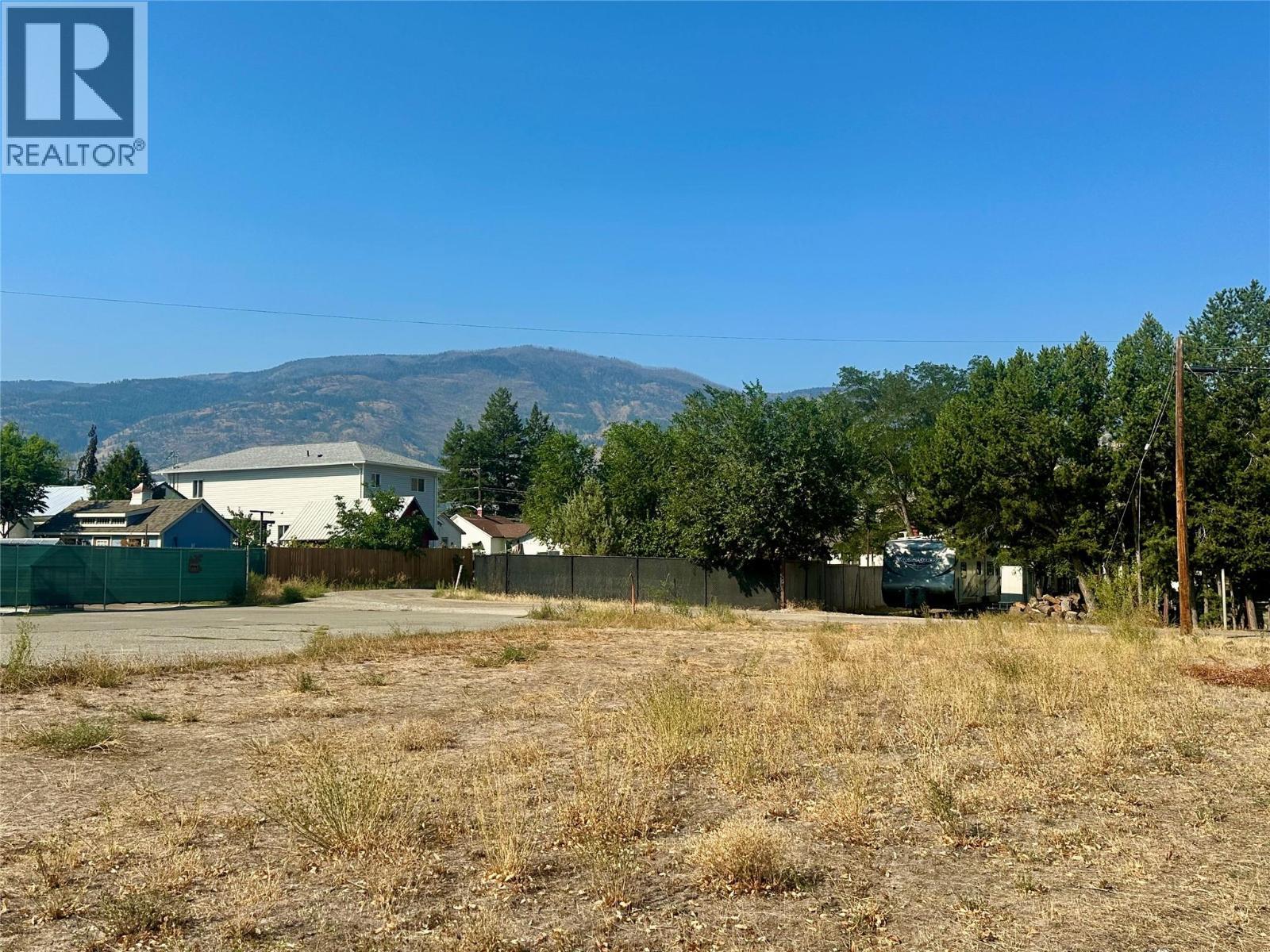 5812 Airport Street, Oliver, BC