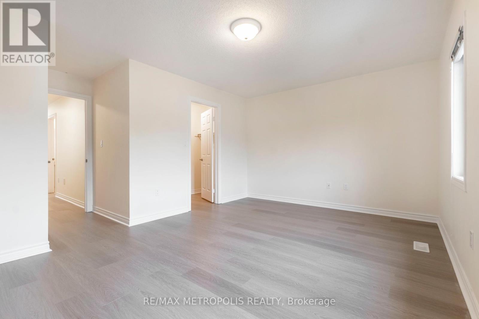 C15 - 619 Wild Ginger Avenue, Waterloo, ON - Indoor Photo Showing Other Room