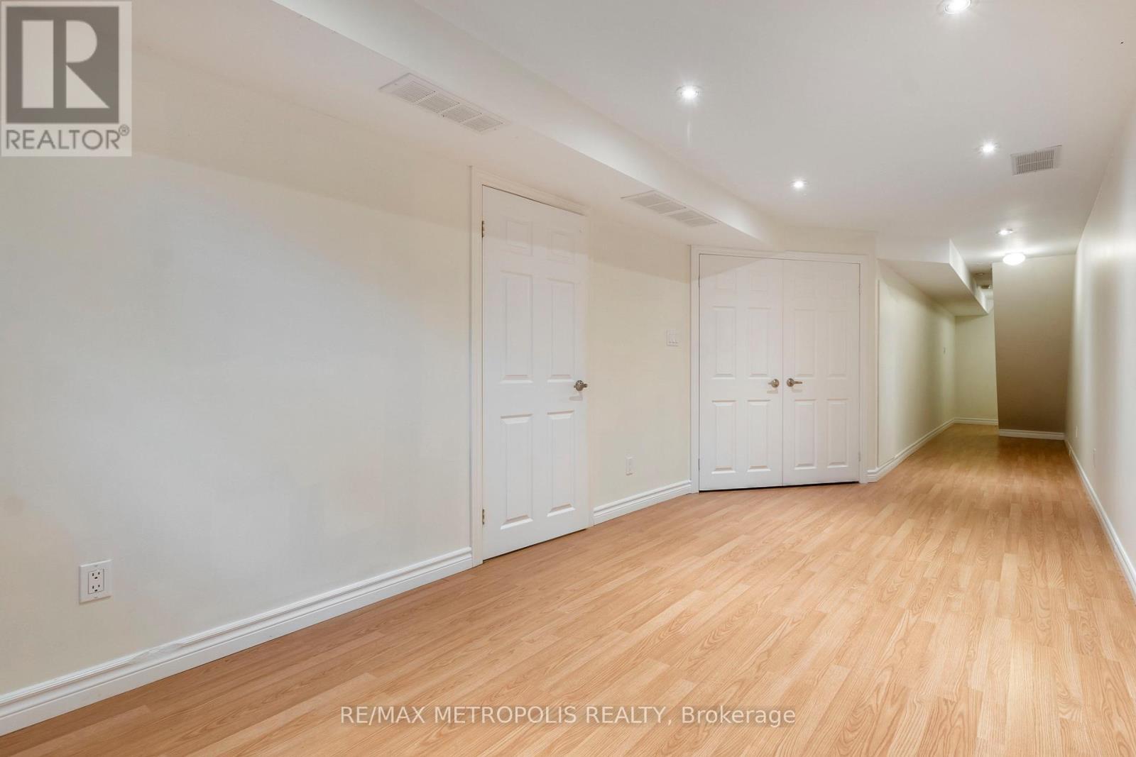 C15 - 619 Wild Ginger Avenue, Waterloo, ON - Indoor Photo Showing Other Room