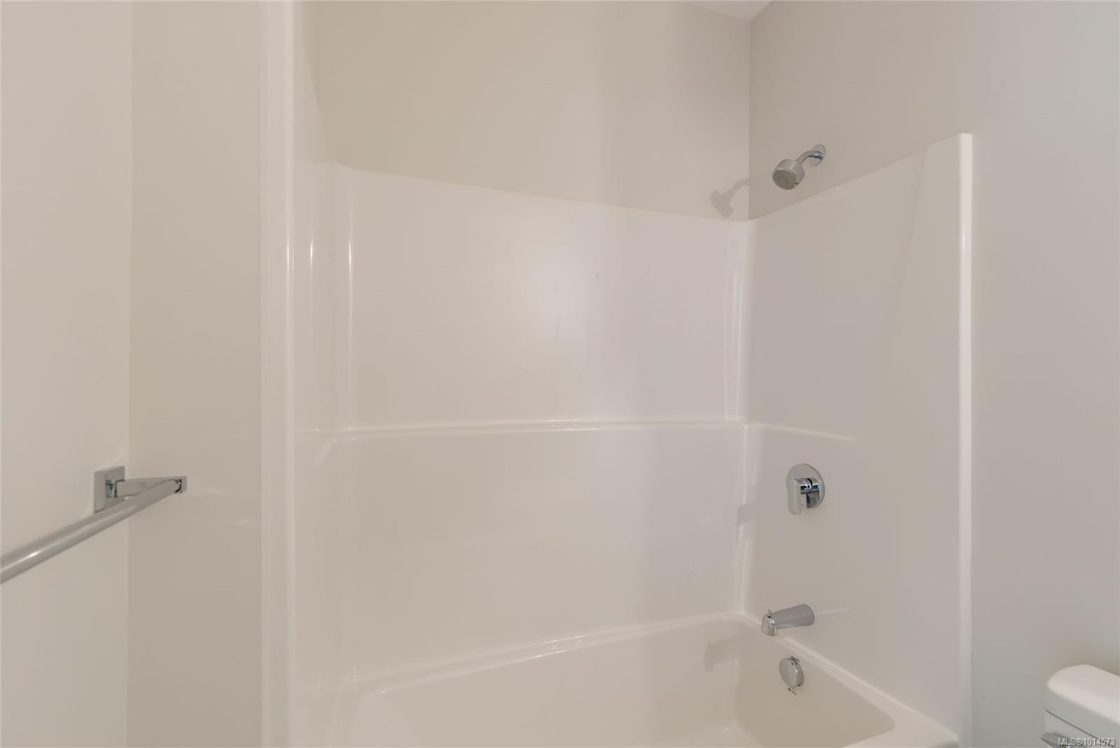 764 Townsite Rd, Nanaimo, BC - Indoor Photo Showing Bathroom