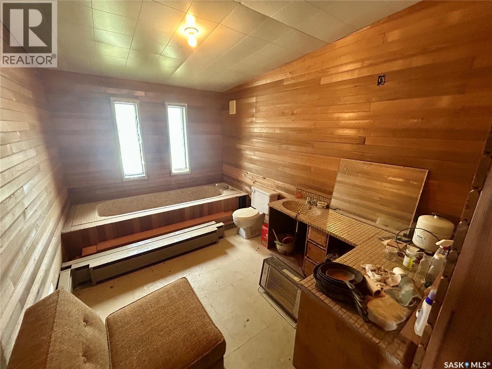 9 Mccordick Street, Shields, SK - Indoor Photo Showing Other Room