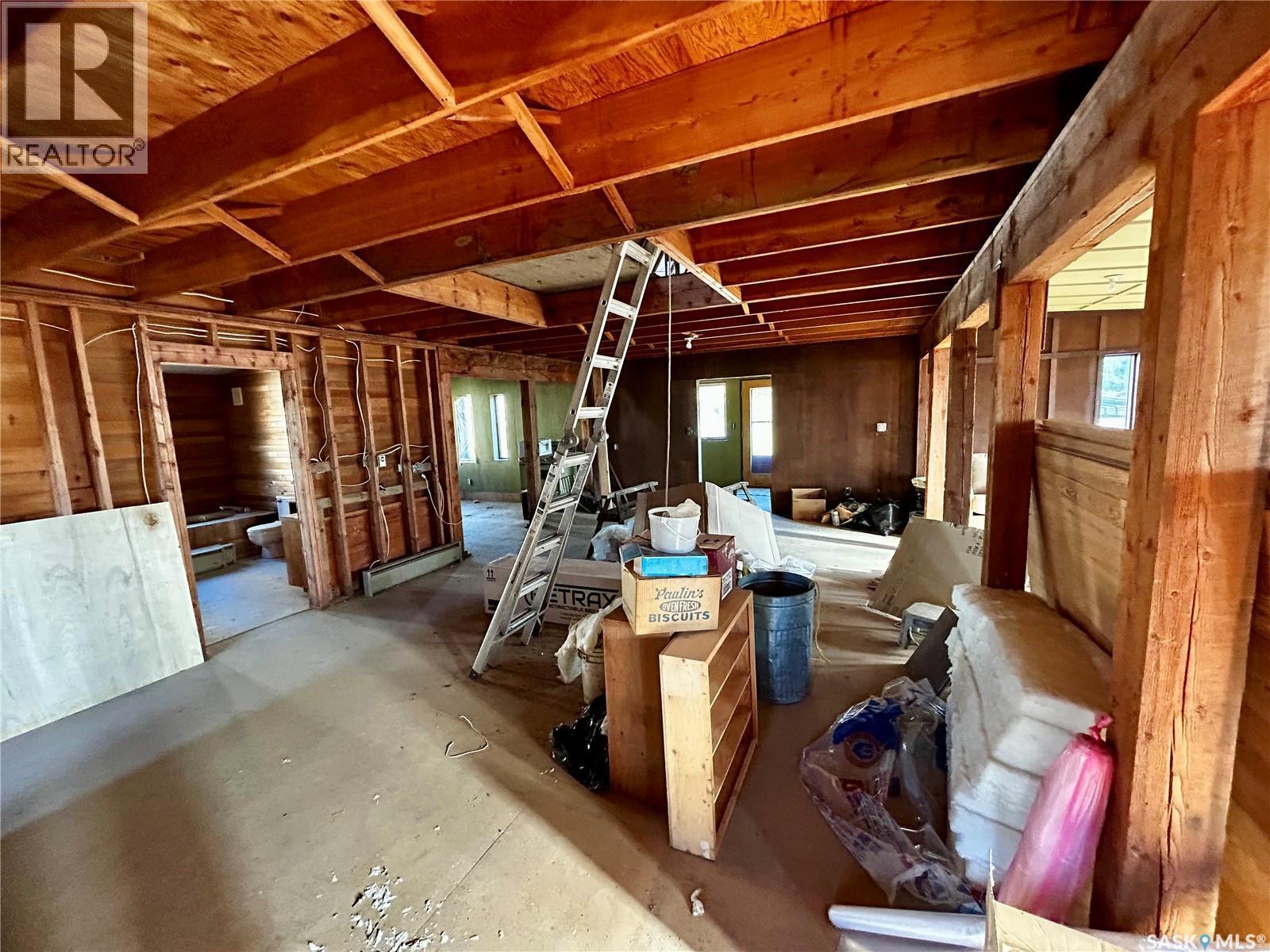 9 Mccordick Street, Shields, SK - Indoor Photo Showing Other Room