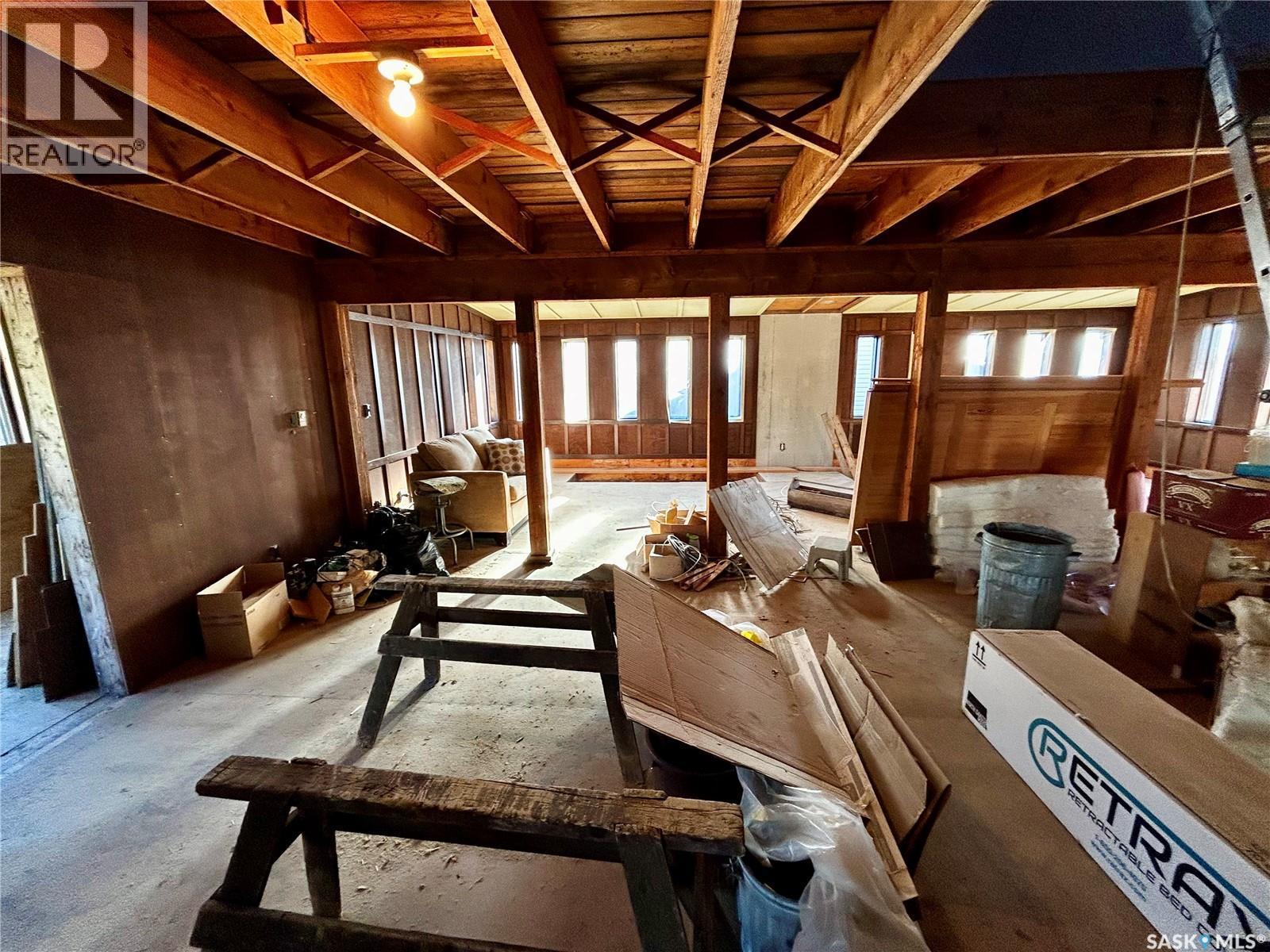 9 Mccordick Street, Shields, SK - Indoor Photo Showing Other Room