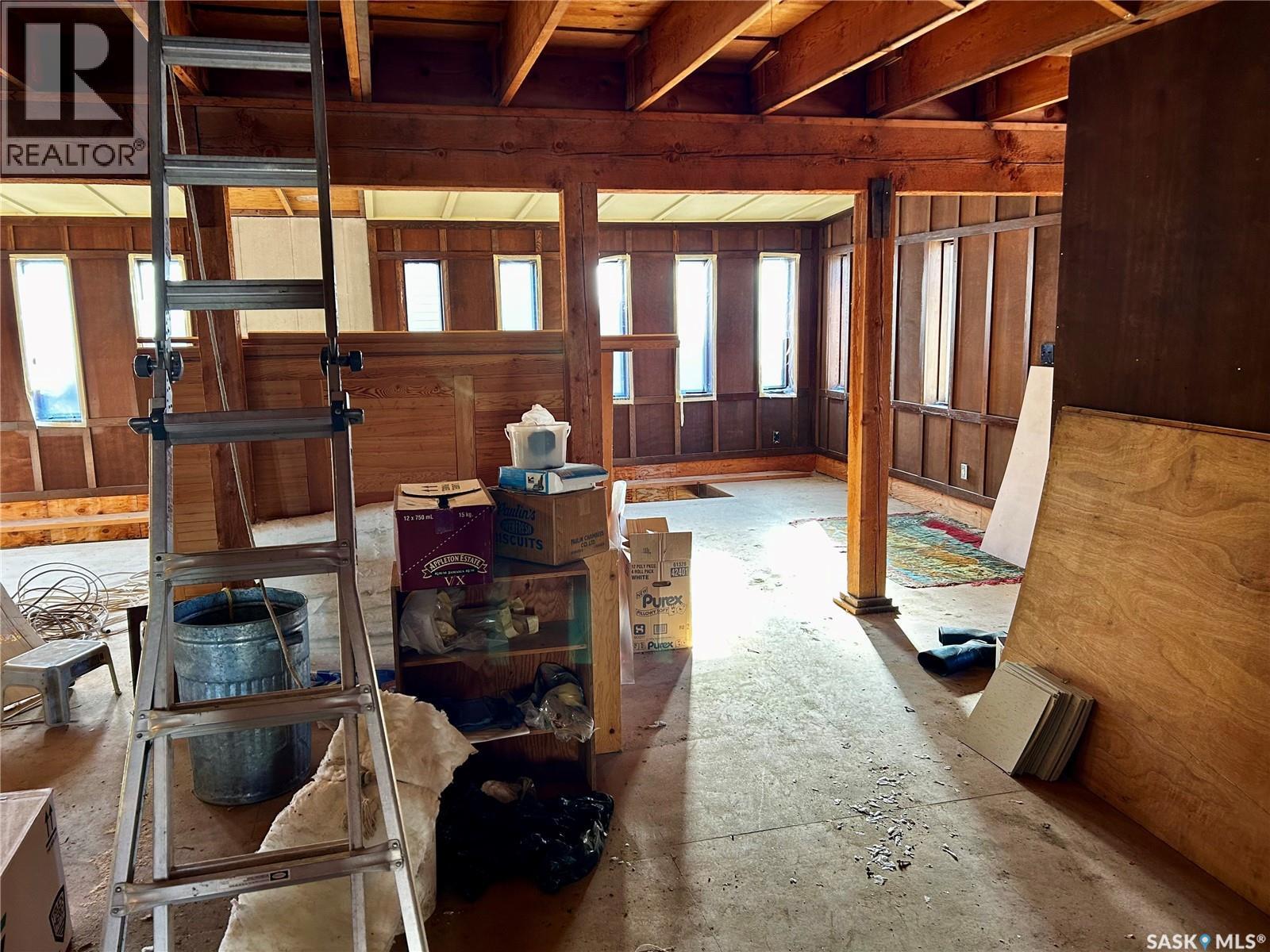 9 Mccordick Street, Shields, SK - Indoor