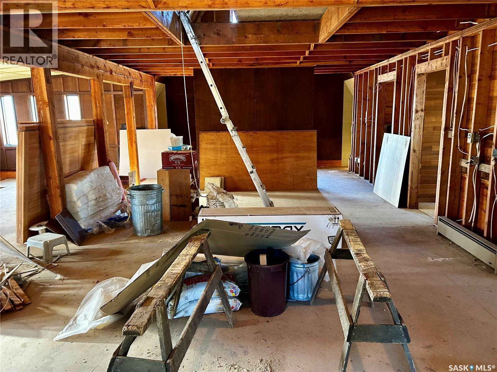 9 Mccordick Street, Shields, SK - Indoor Photo Showing Other Room