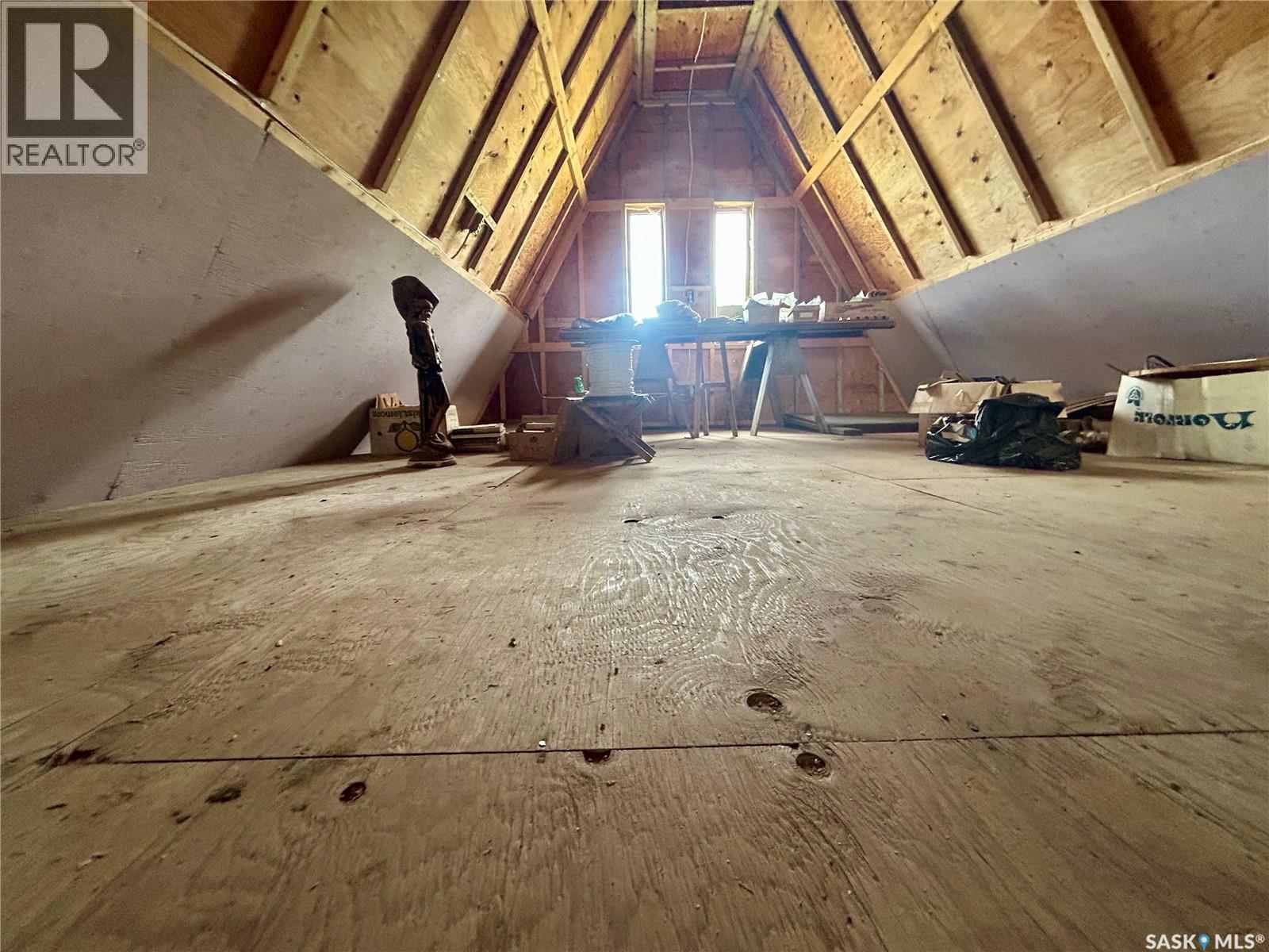 9 Mccordick Street, Shields, SK - Indoor