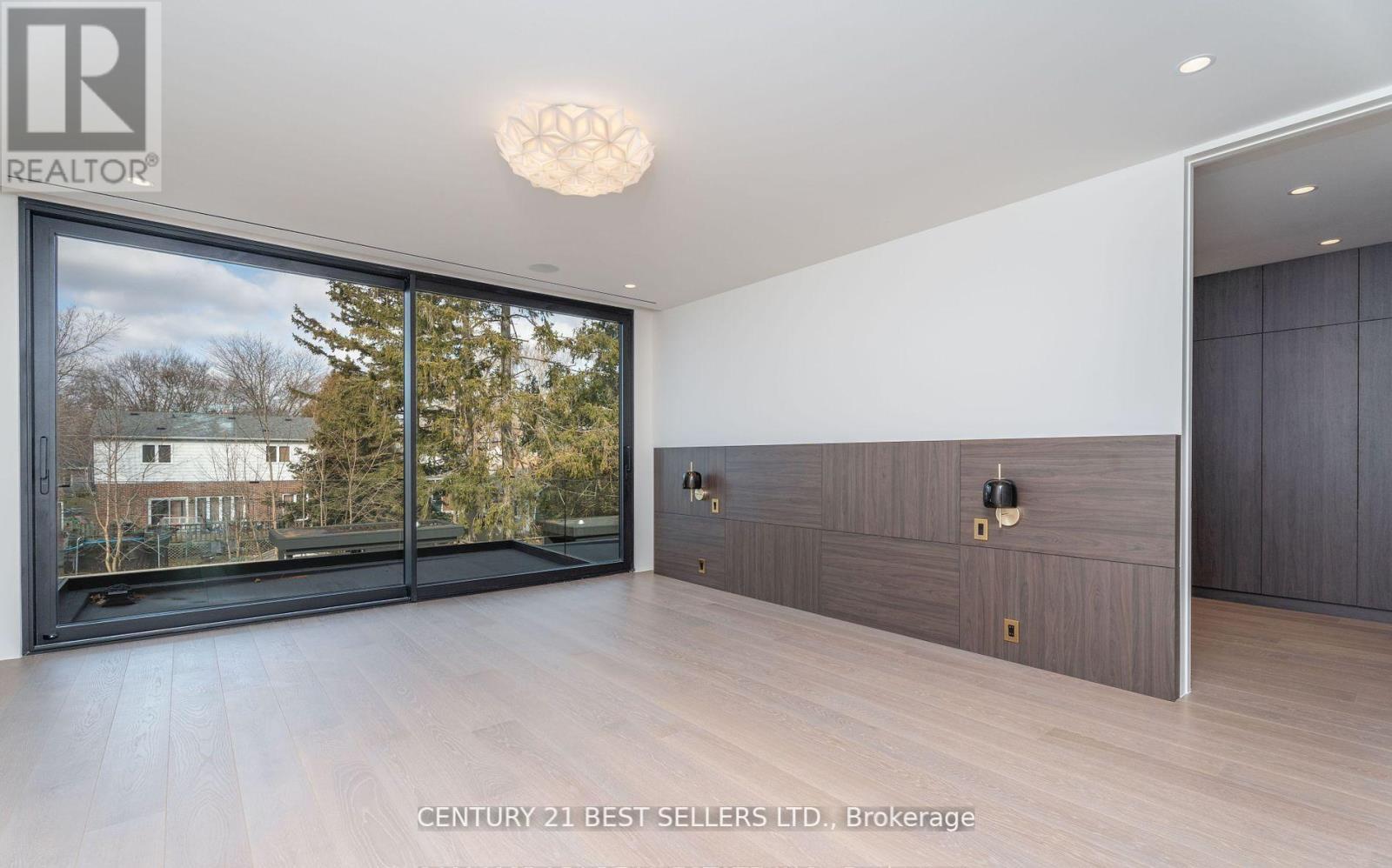 119 Cumberland Drive, Mississauga, ON - Indoor Photo Showing Other Room