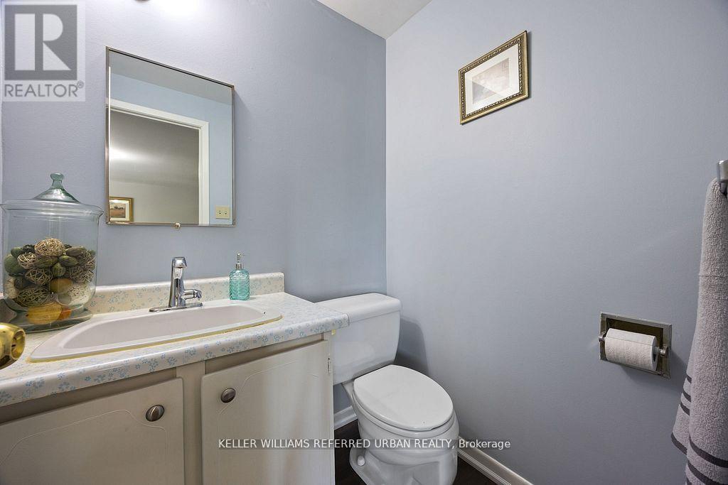 2 Sebastian Cabot Way, Toronto, ON - Indoor Photo Showing Bathroom
