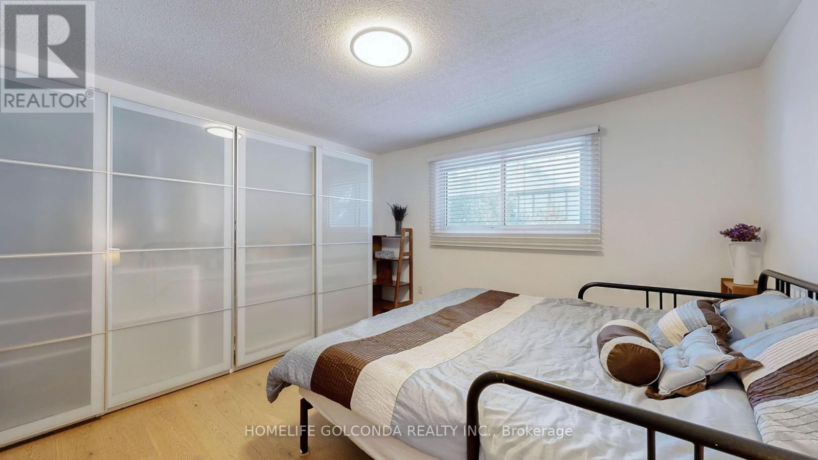 54 Senator Reesor'S Drive, Markham, ON - Indoor Photo Showing Bedroom