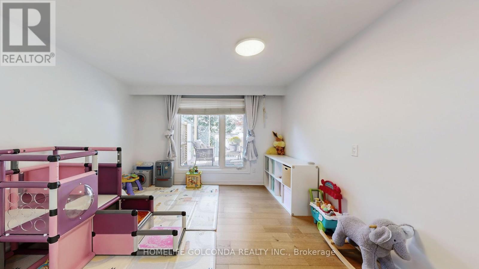 54 Senator Reesor'S Drive, Markham, ON - Indoor Photo Showing Other Room