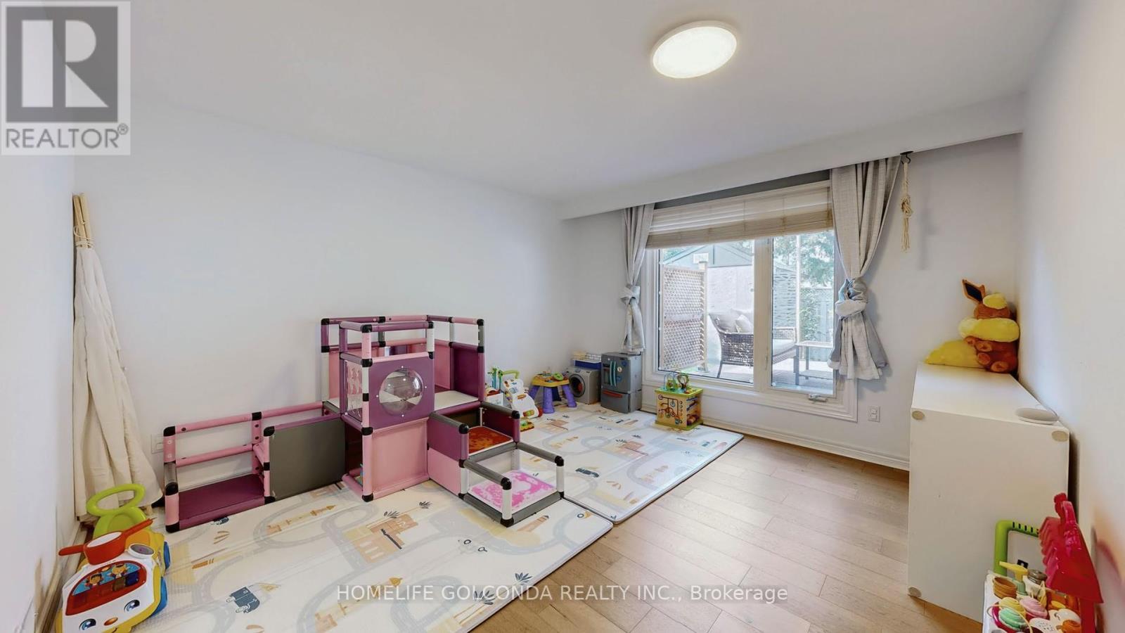 54 Senator Reesor'S Drive, Markham, ON - Indoor