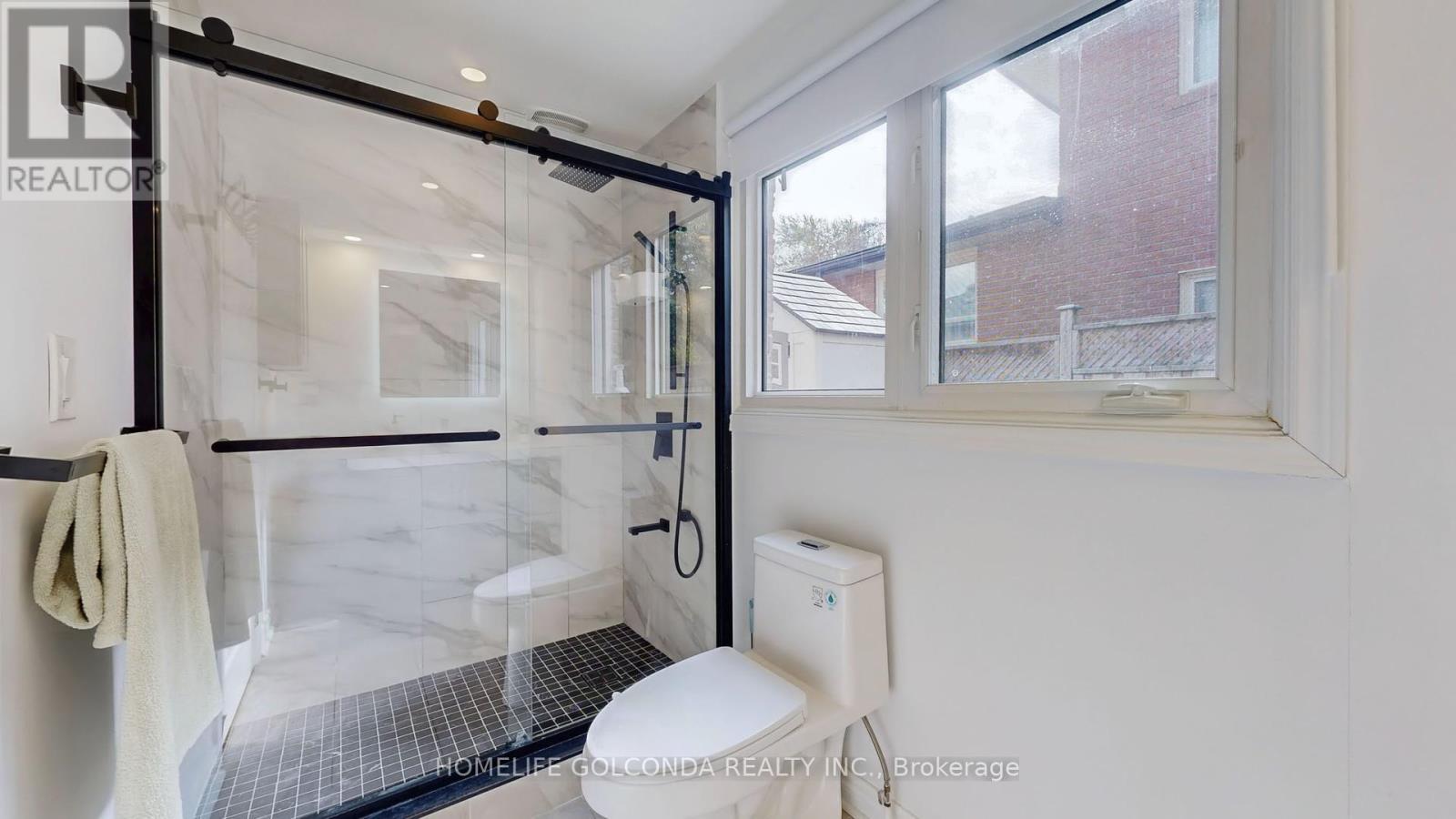 54 Senator Reesor'S Drive, Markham, ON - Indoor Photo Showing Bathroom