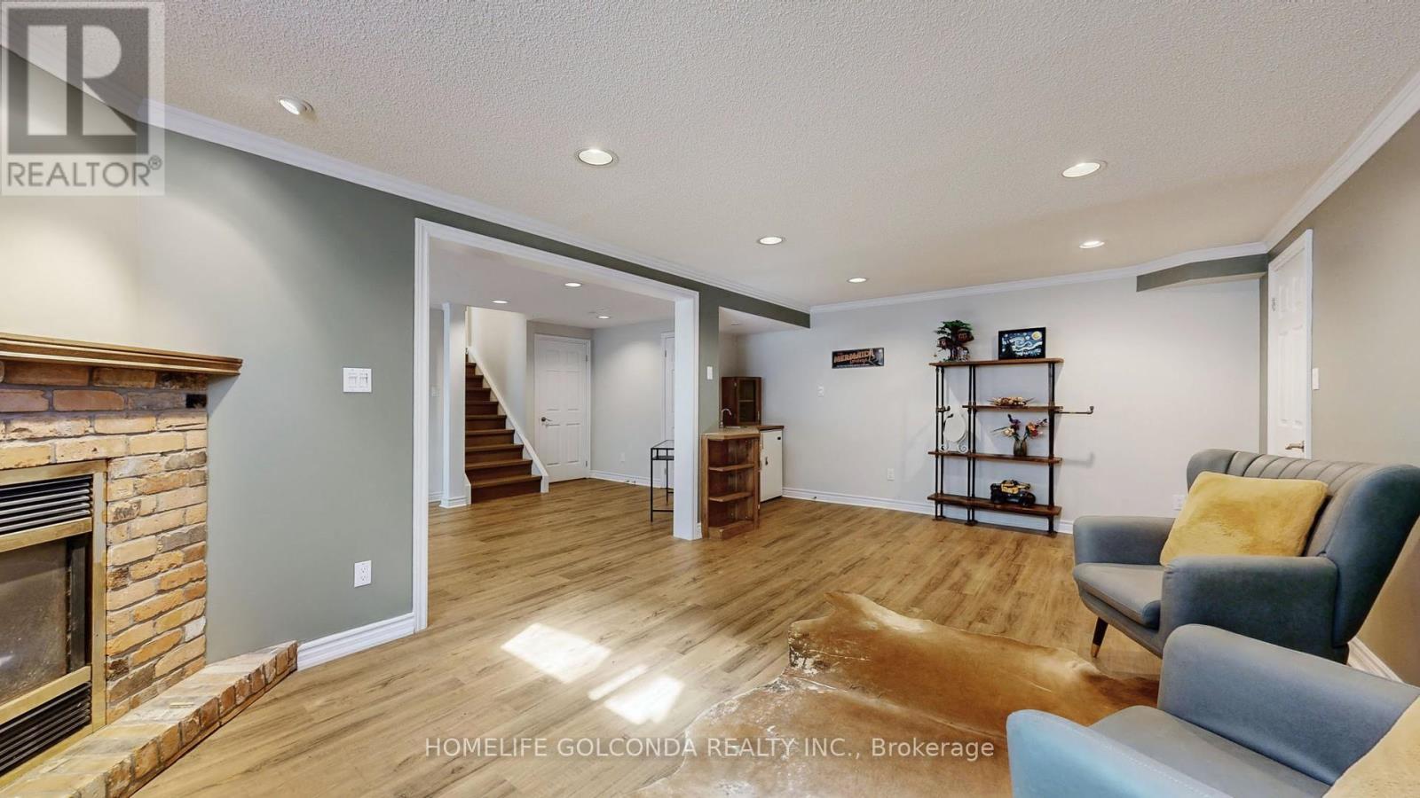 54 Senator Reesor'S Drive, Markham, ON - Indoor Photo Showing Living Room With Fireplace