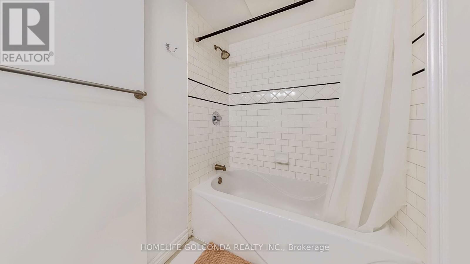 54 Senator Reesor'S Drive, Markham, ON - Indoor Photo Showing Bathroom