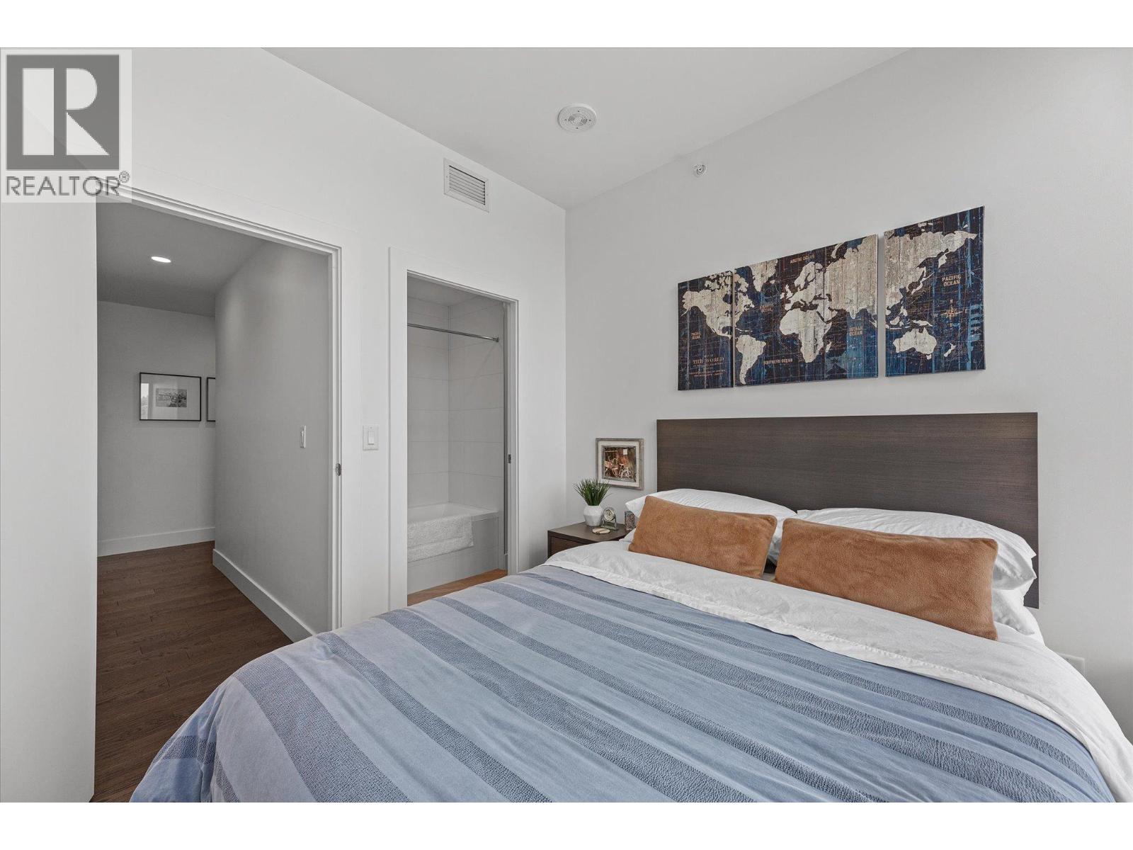 1191 Sunset Drive Unit# 2906 Lot# 191, Kelowna, BC - Indoor Photo Showing Bedroom