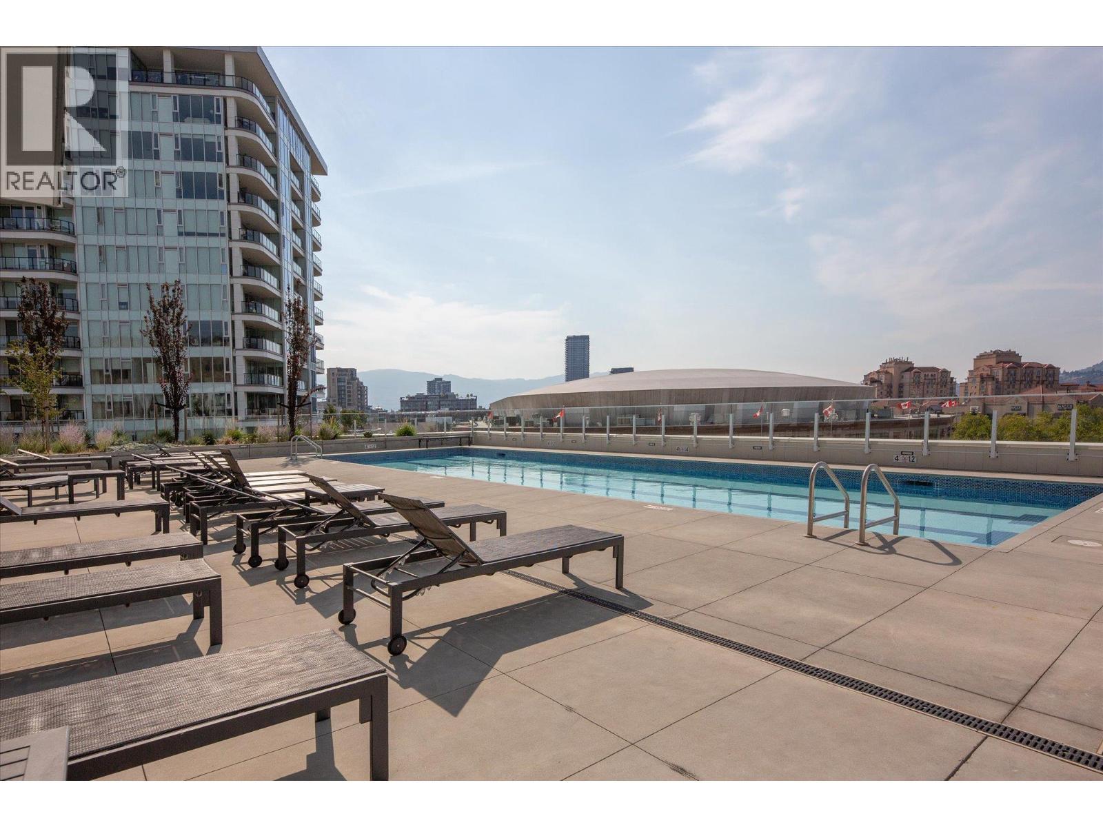 1191 Sunset Drive Unit# 2906 Lot# 191, Kelowna, BC - Outdoor With In Ground Pool