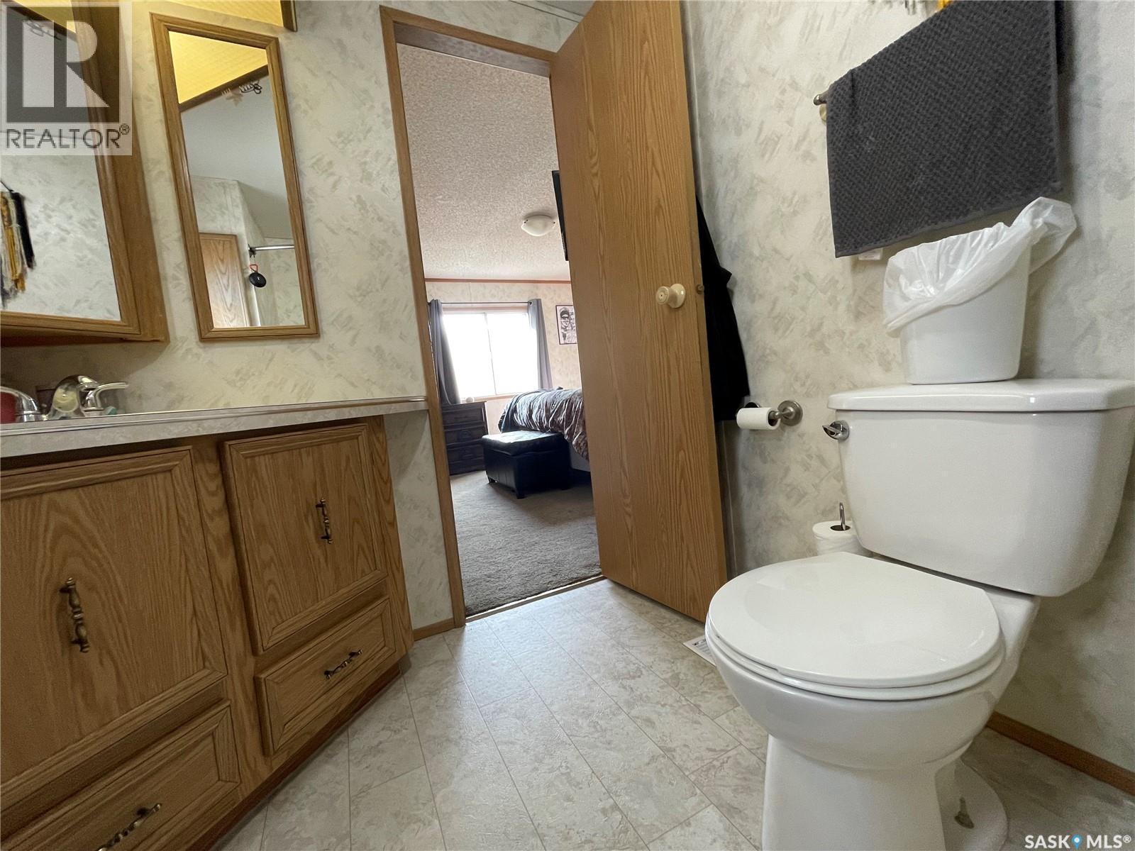 75 Jackson Drive, Kindersley, SK