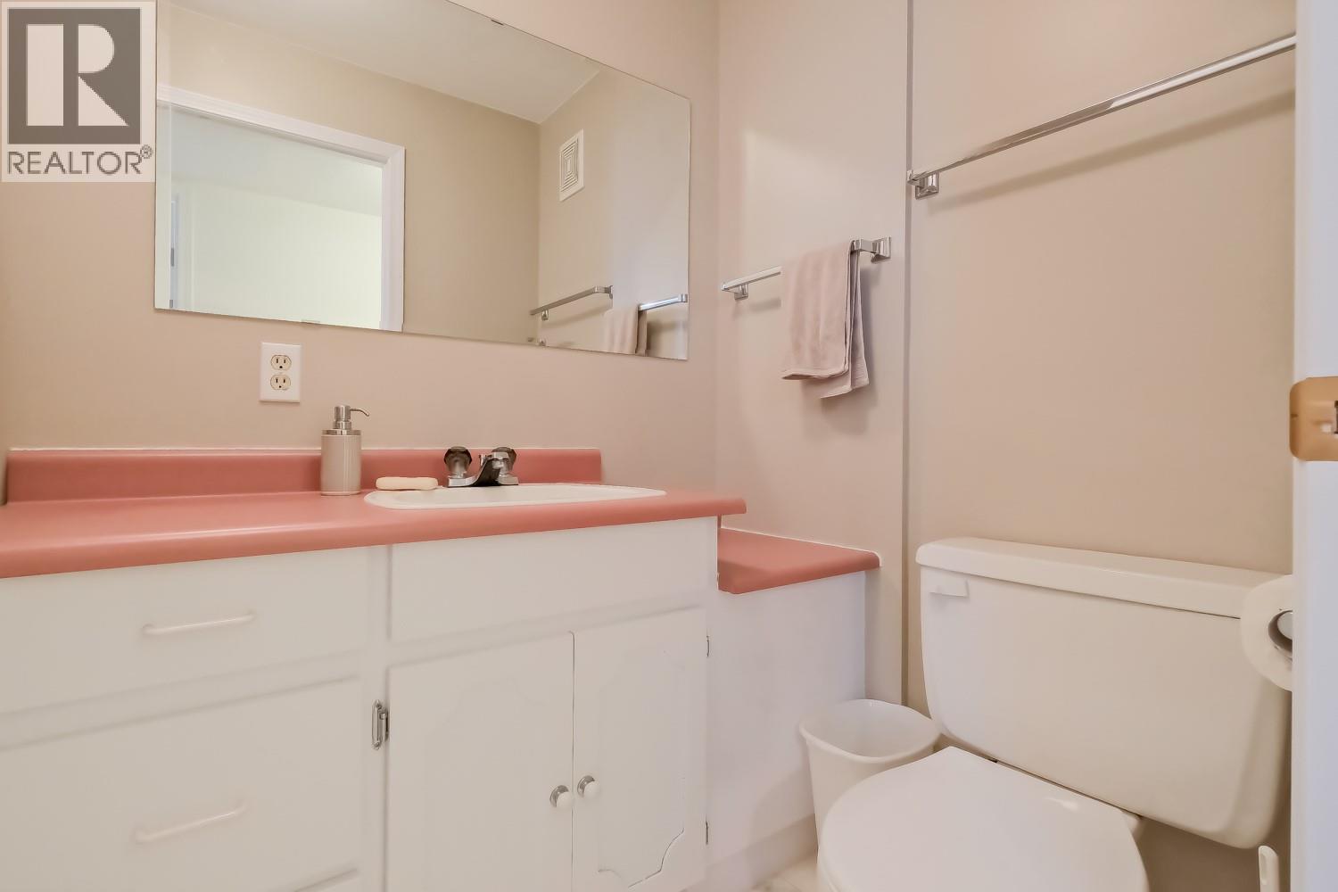 13391 Mcclure Place, Summerland, BC - Indoor Photo Showing Bathroom