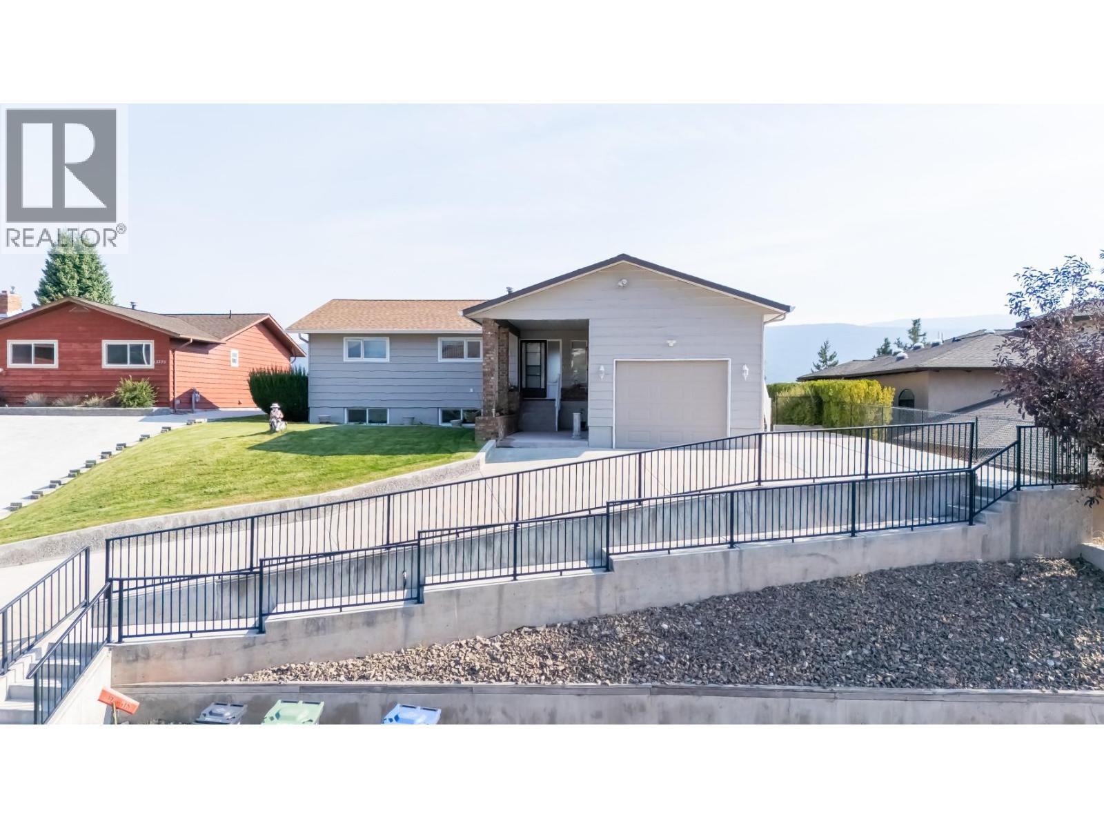 13391 Mcclure Place, Summerland, BC - Outdoor