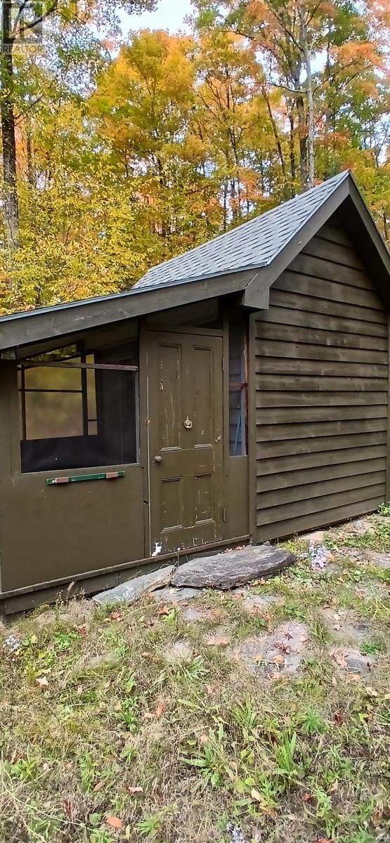 1794 St Ola Road, Tudor And Cashel (Cashel Ward), ON