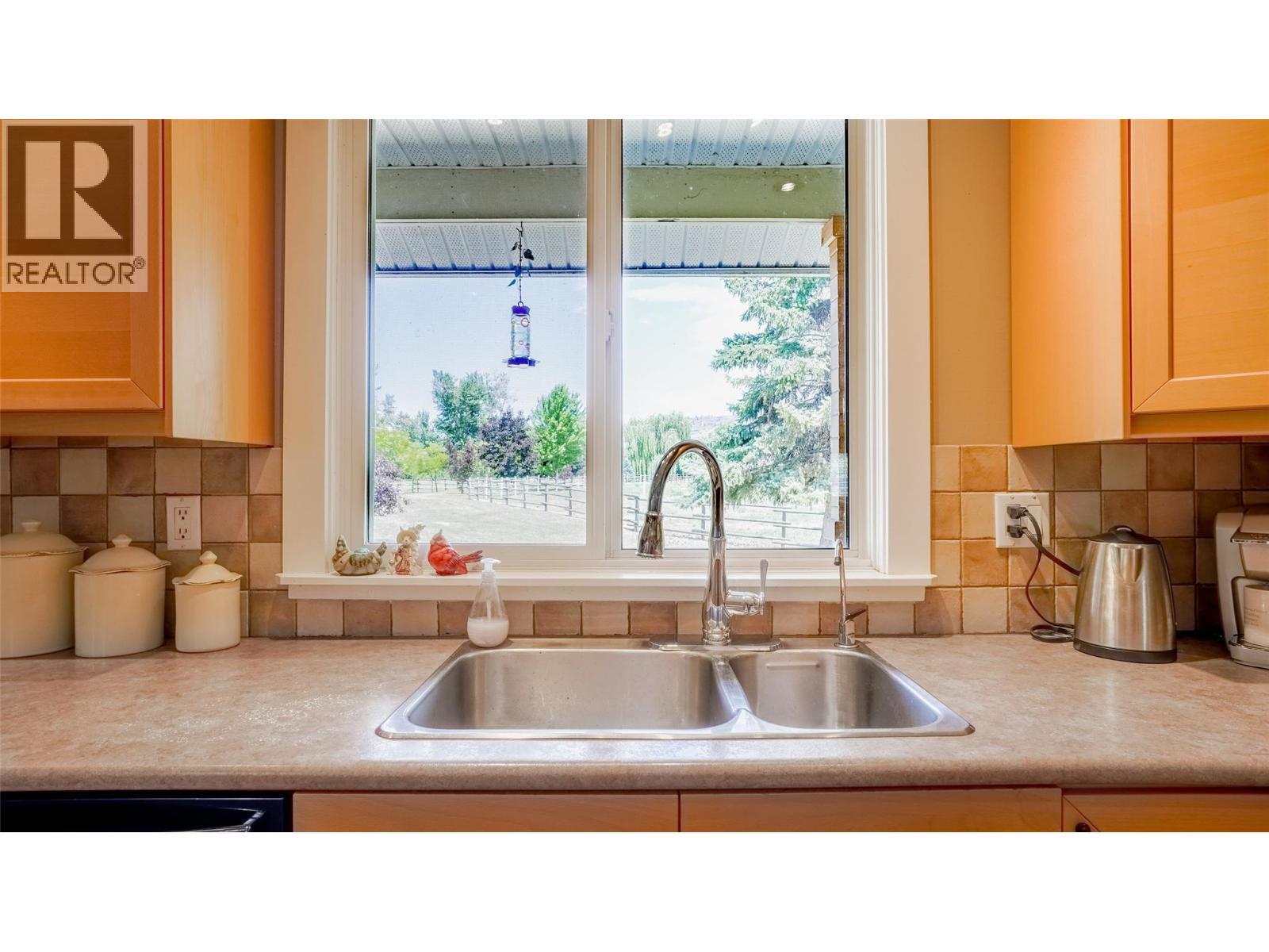 205 Greasewood Avenue, Oliver, BC