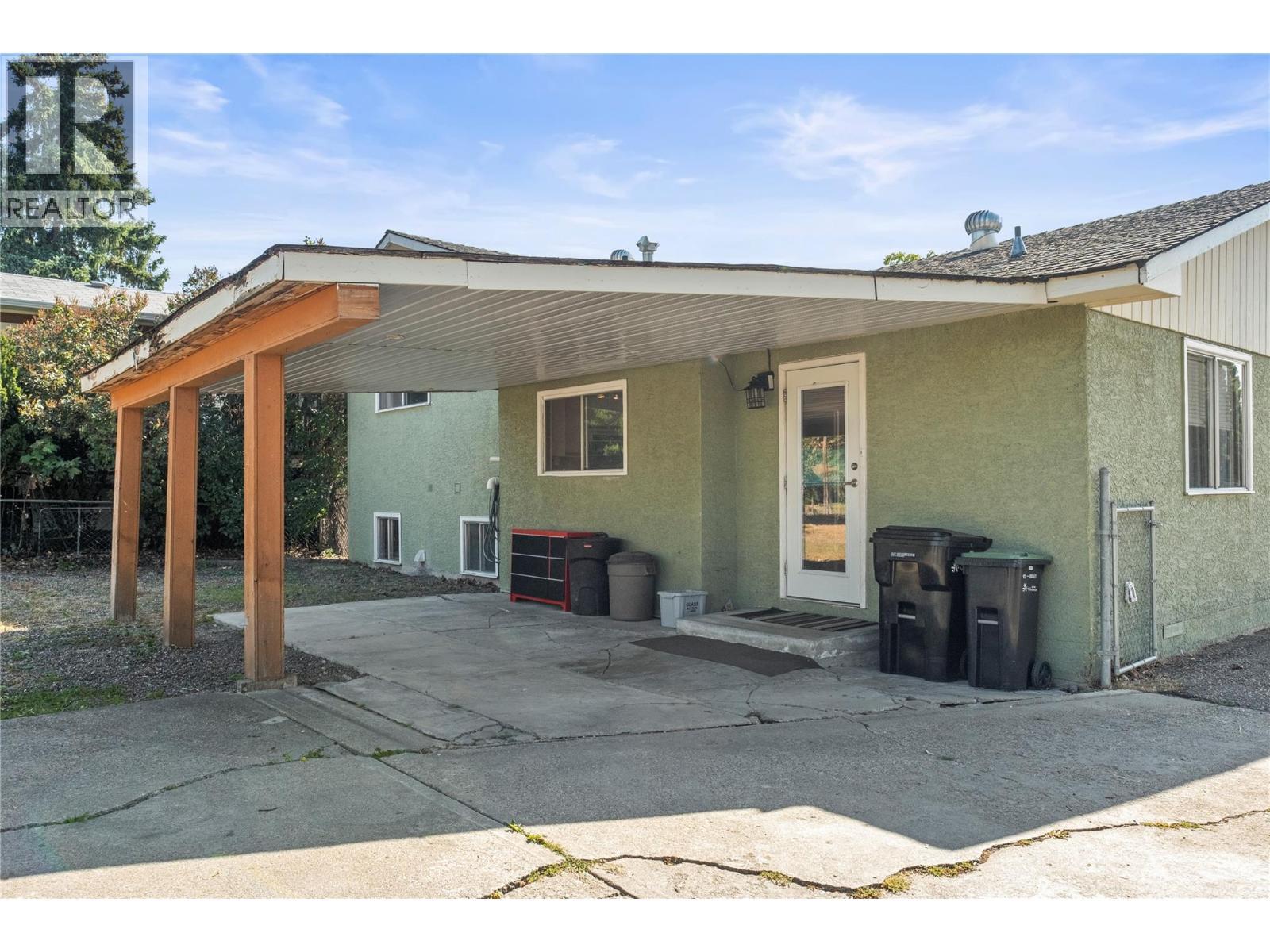 back patio - 2107 24 Avenue, Vernon, BC - Outdoor With Exterior