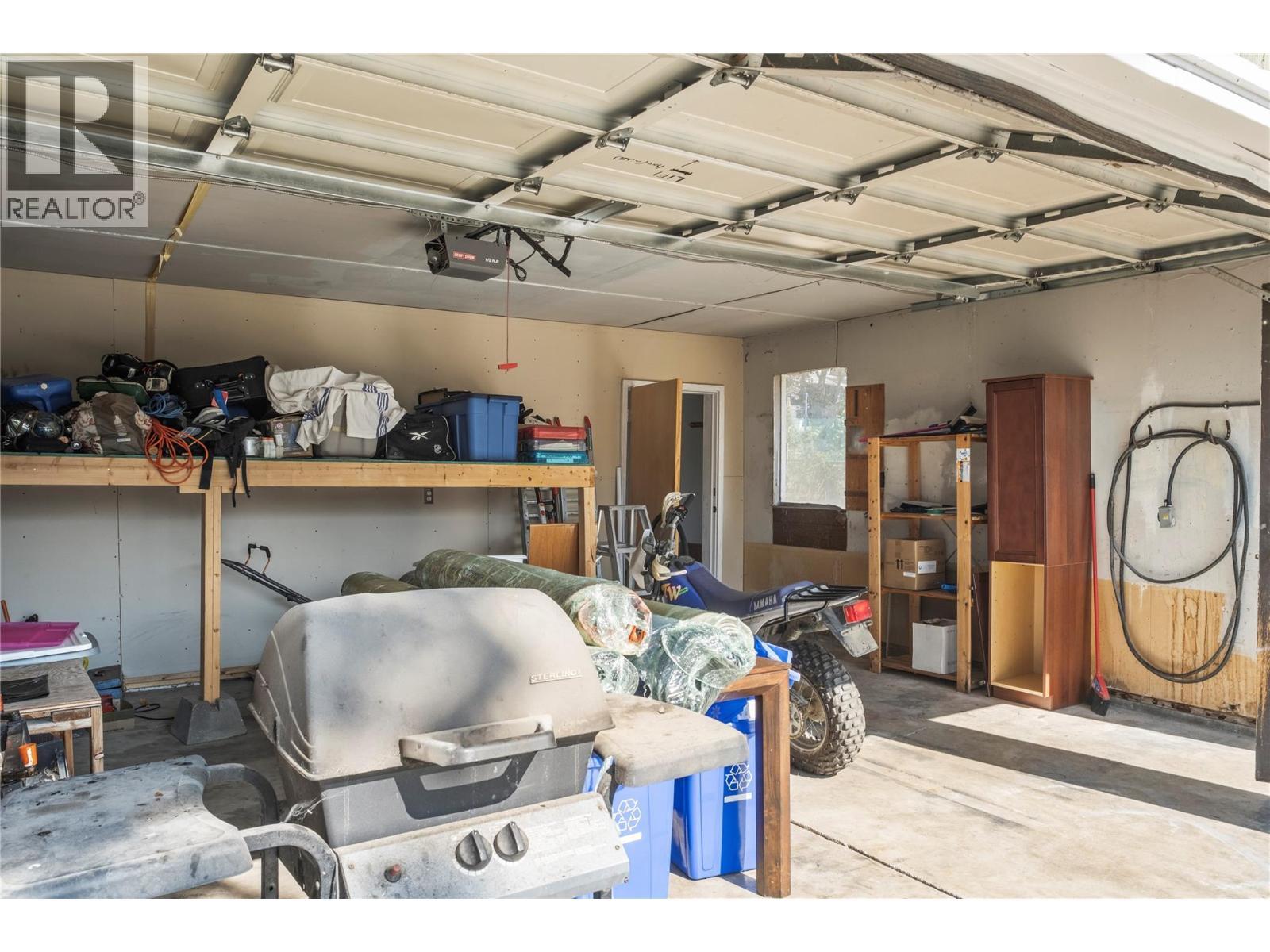 2107 24 Avenue, Vernon, BC - Indoor Photo Showing Other Room