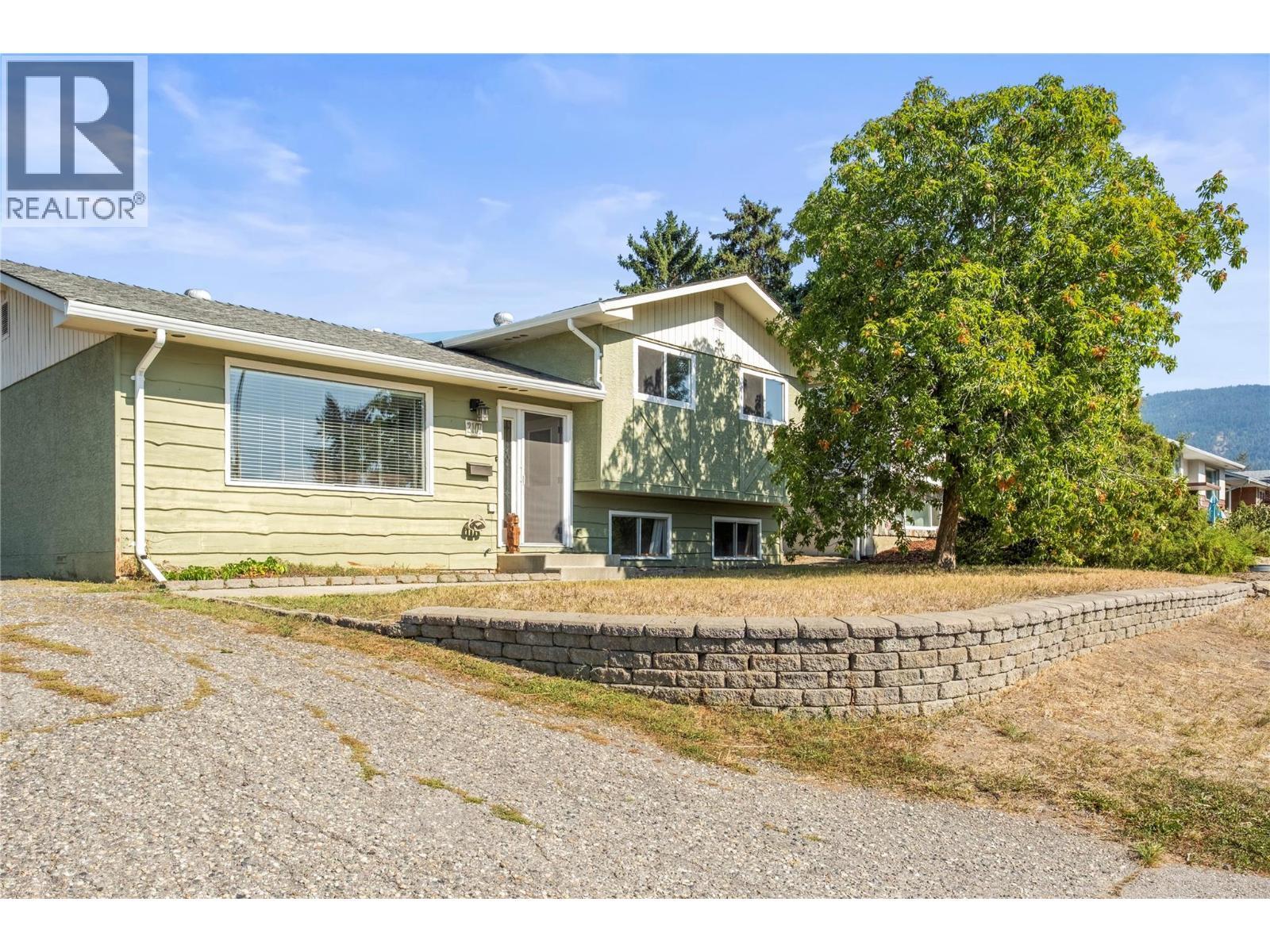 2107 24 Avenue, Vernon, BC - Outdoor