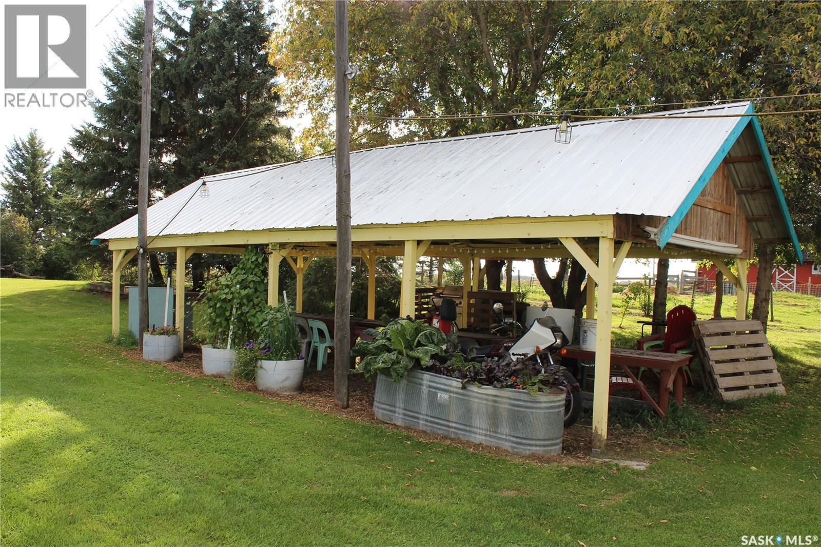 Vaughters Acreage, Willow Creek Rm No. 458, SK - Outdoor