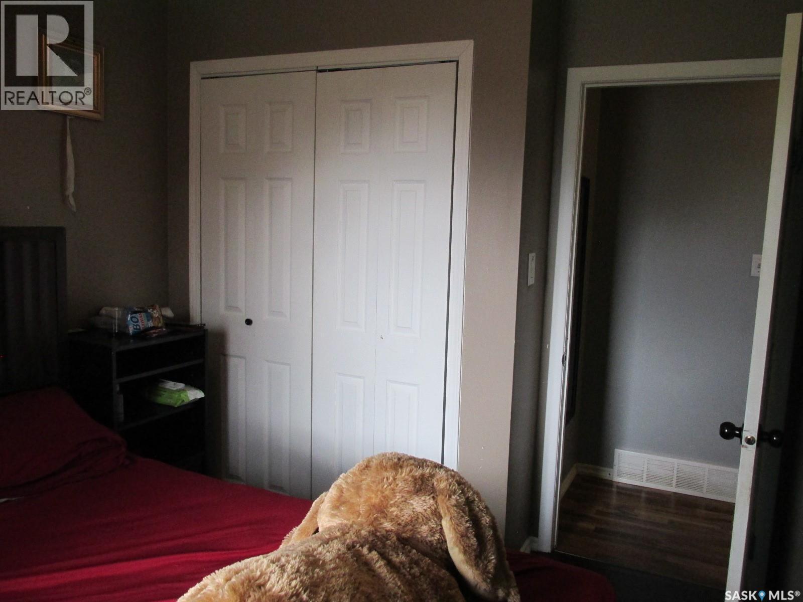 617 8Th Avenue W, Nipawin, SK - Indoor Photo Showing Bedroom