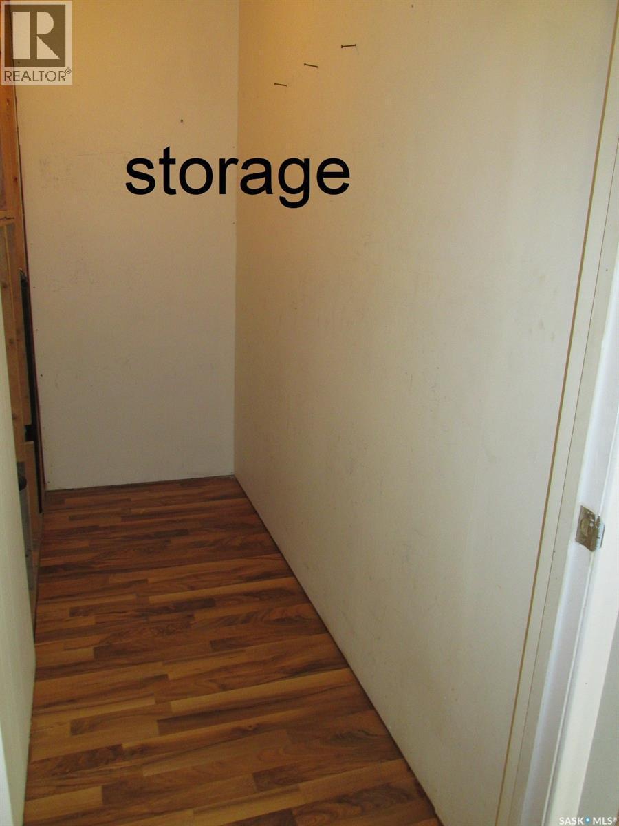 617 8Th Avenue W, Nipawin, SK - Indoor Photo Showing Other Room