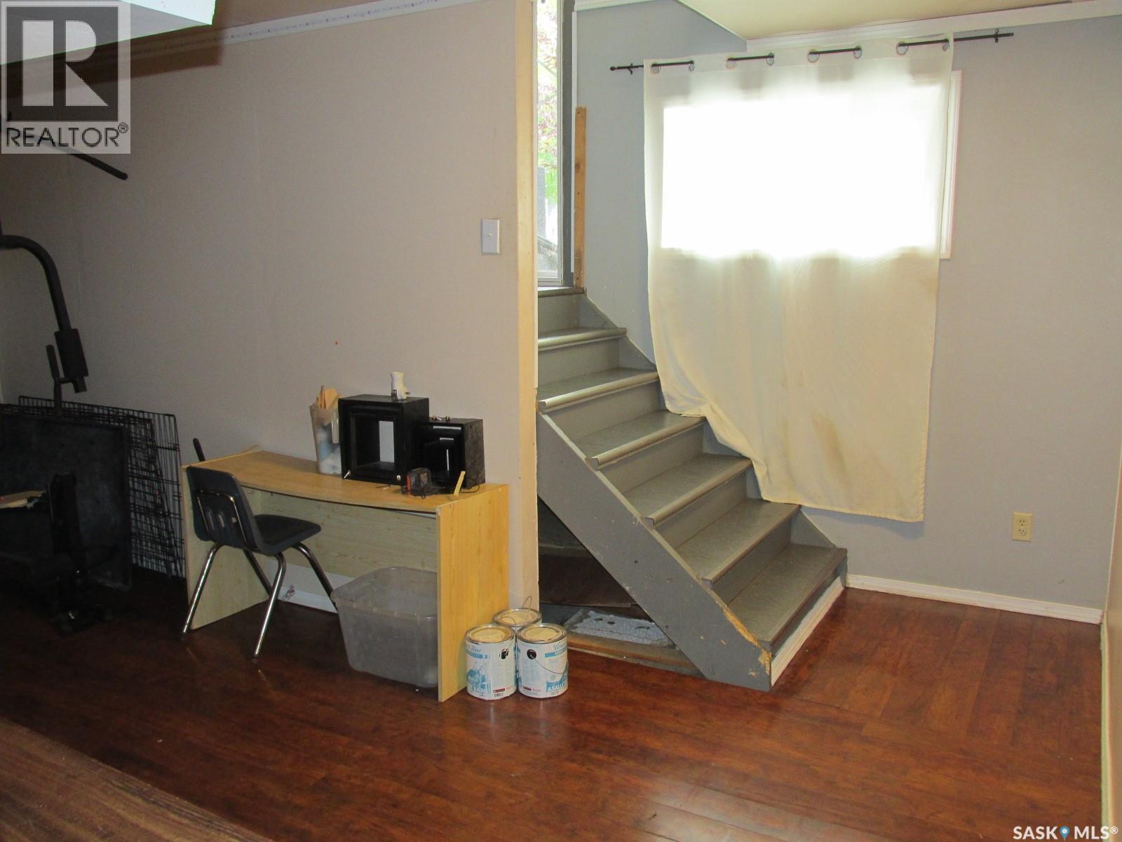 617 8Th Avenue W, Nipawin, SK - Indoor Photo Showing Other Room