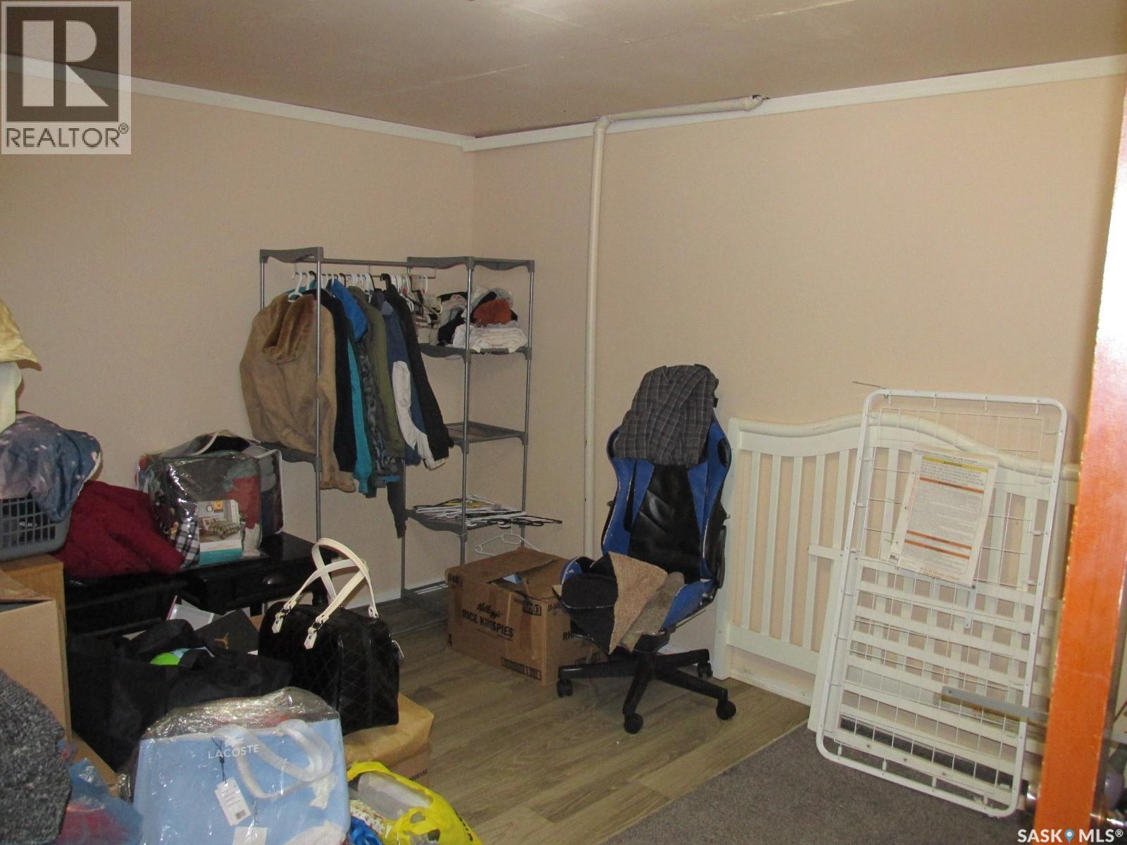 617 8Th Avenue W, Nipawin, SK - Indoor