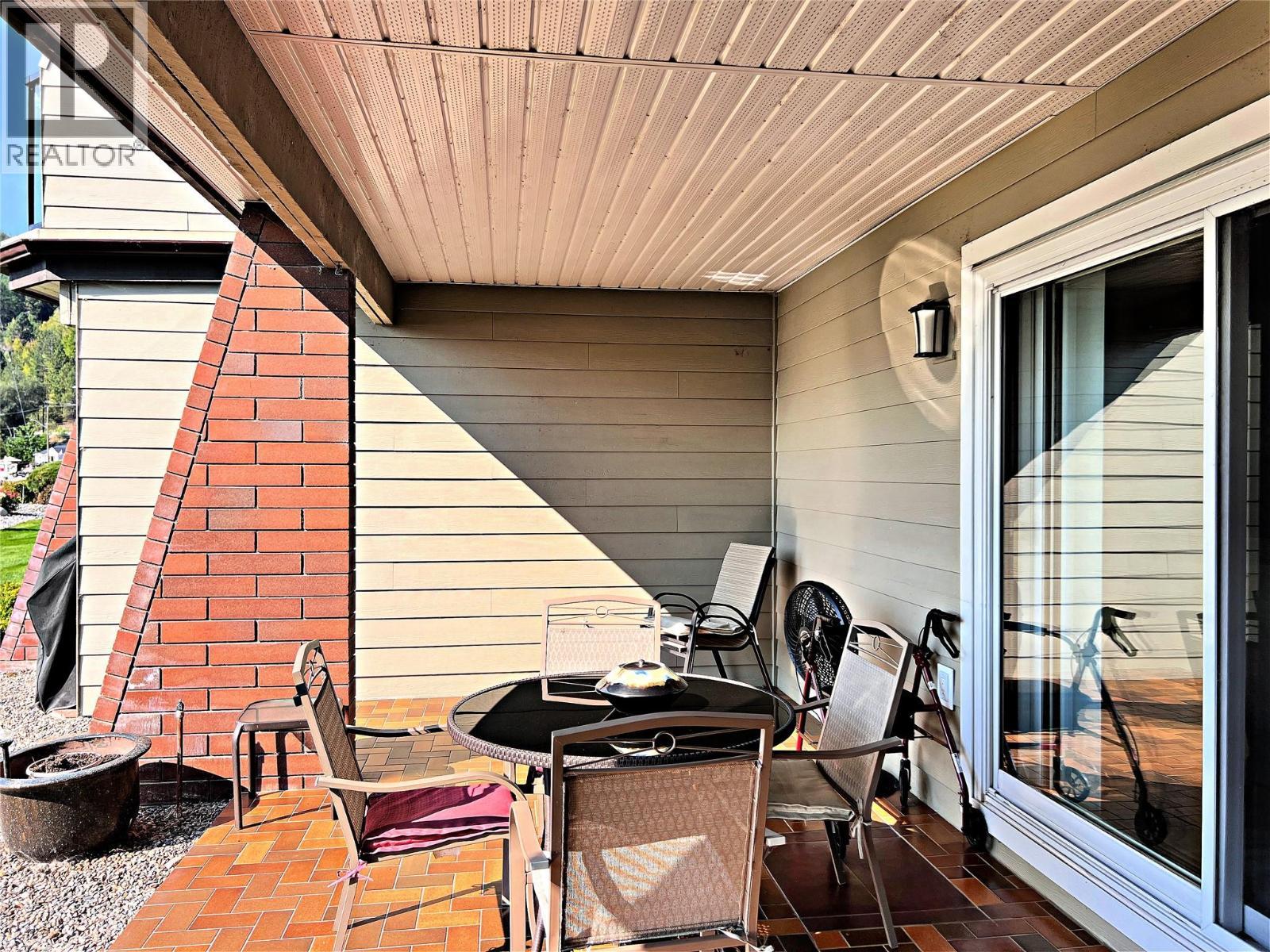 4340A Beach Avenue Unit# 102, Peachland, BC - Outdoor With Exterior