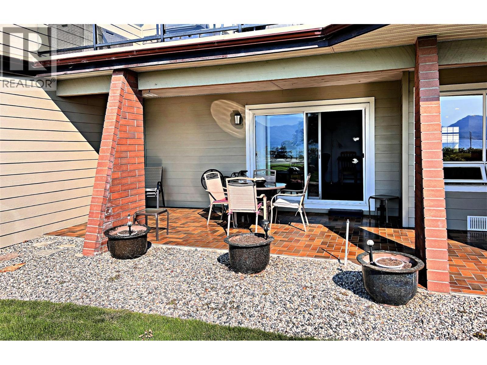 4340A Beach Avenue Unit# 102, Peachland, BC - Outdoor With Exterior