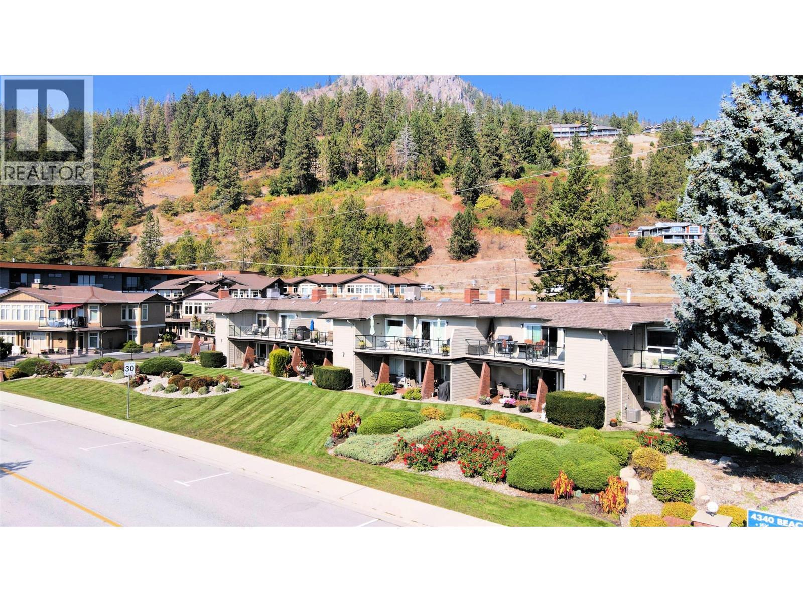 4340A Beach Avenue Unit# 102, Peachland, BC - Outdoor
