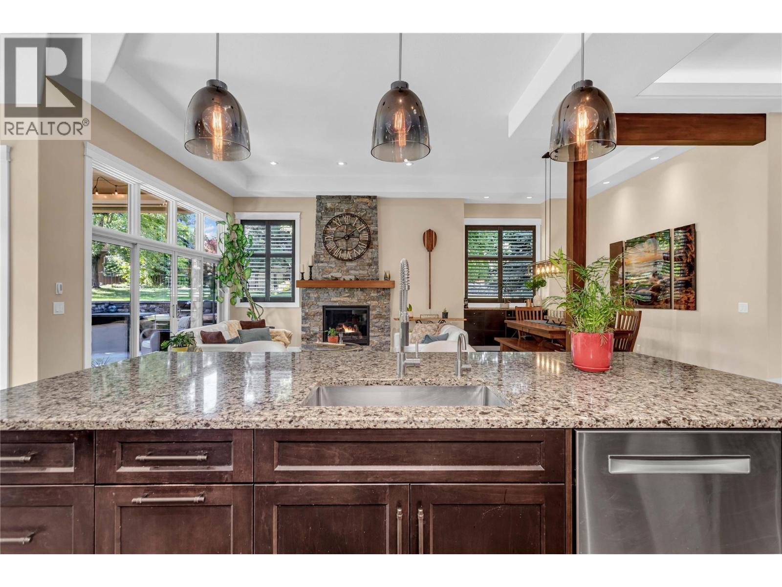 4157 Gallaghers Parkland Drive, Kelowna, BC - Indoor Photo Showing Kitchen
