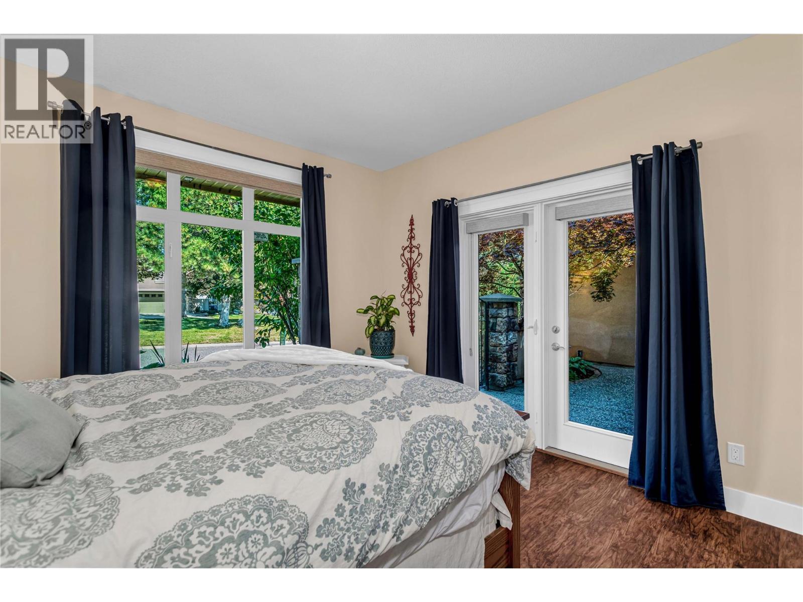 4157 Gallaghers Parkland Drive, Kelowna, BC - Indoor Photo Showing Bedroom