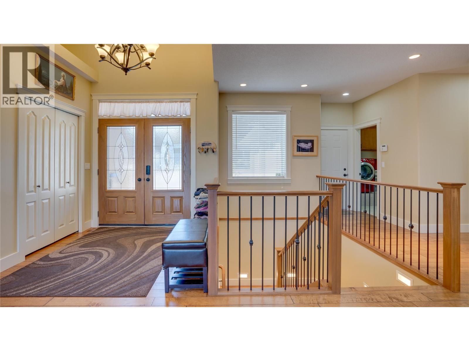 567 Mt Ida Drive, Coldstream, BC - Indoor Photo Showing Other Room