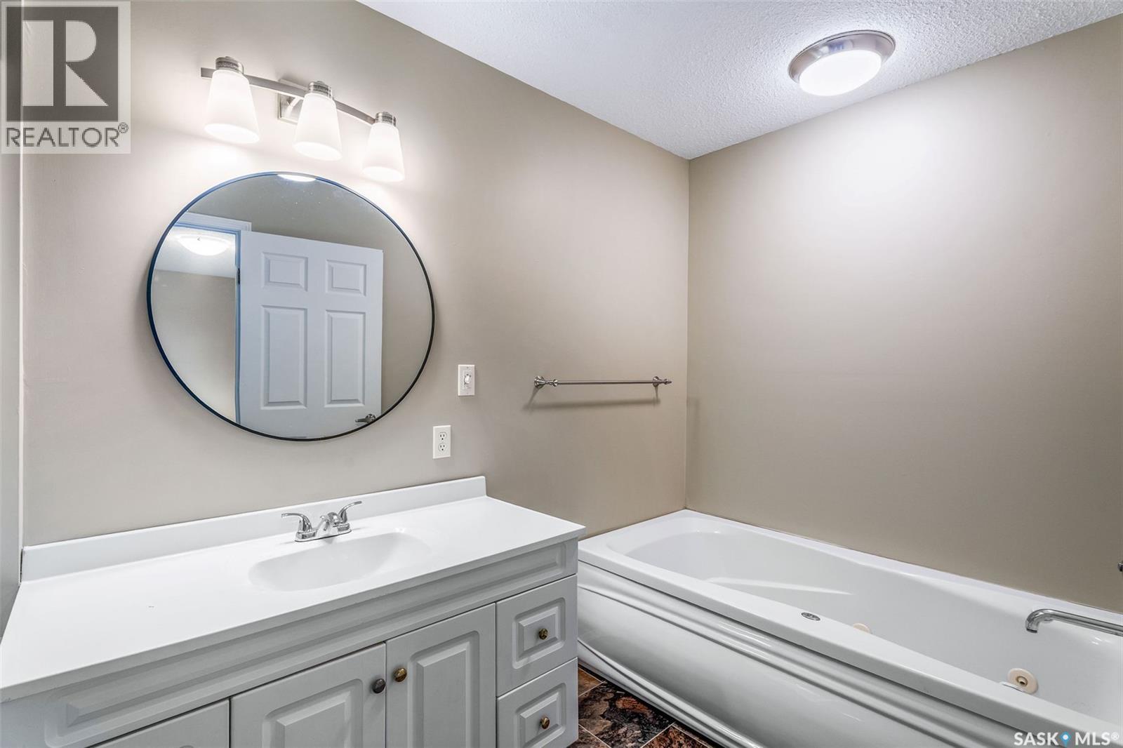 14 Poplar Drive, Birch Hills, SK - Indoor Photo Showing Bathroom