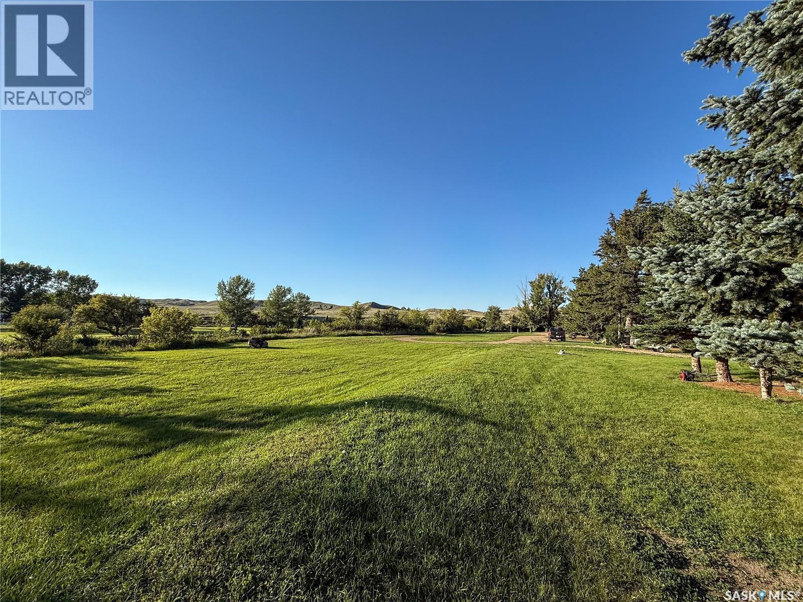223 Riverside Boulevard, Eastend, SK - Outdoor With View