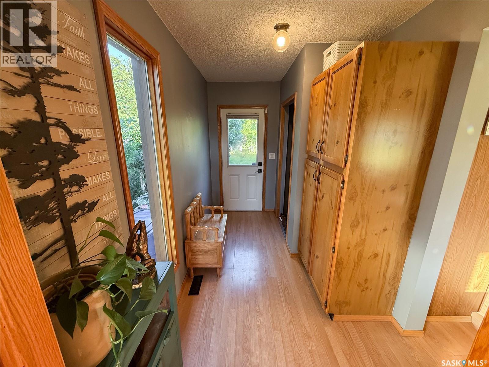 223 Riverside Boulevard, Eastend, SK - Indoor Photo Showing Other Room