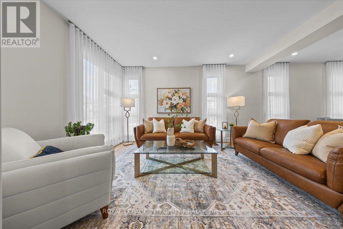 970 Islington Way, Ottawa, ON - Indoor Photo Showing Living Room