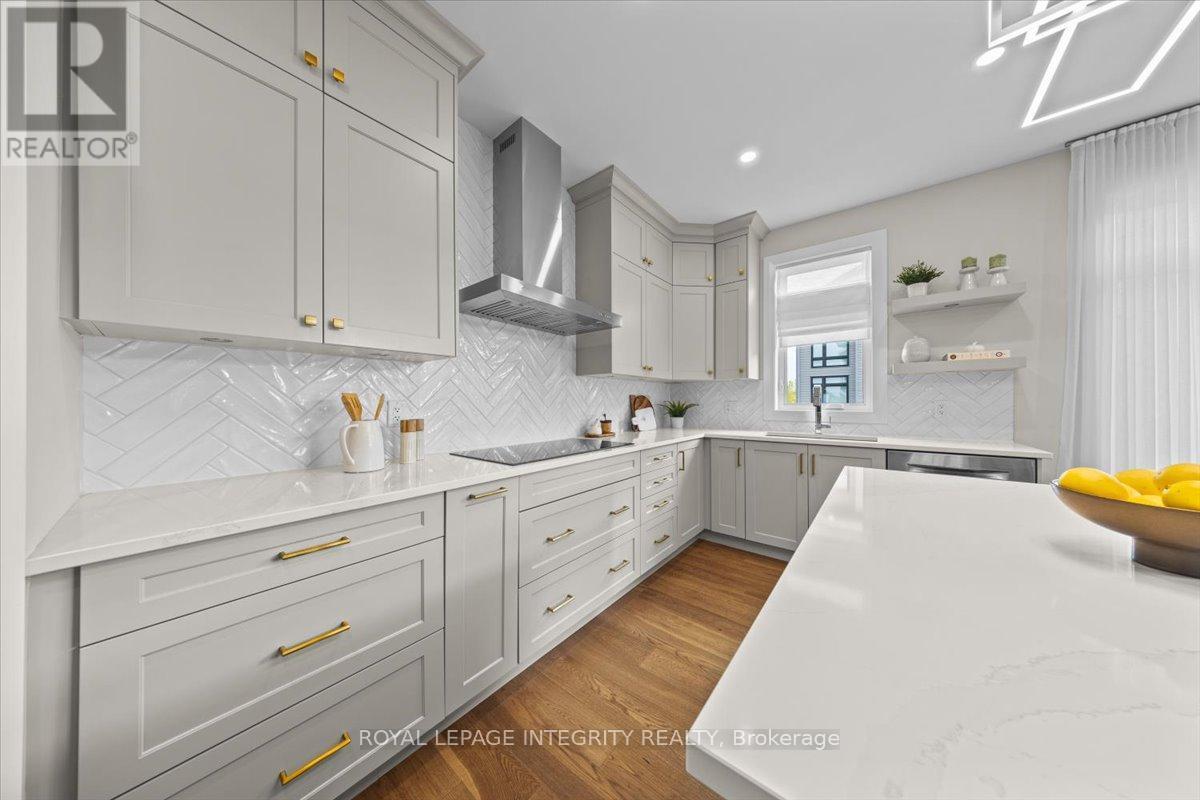 970 Islington Way, Ottawa, ON - Indoor Photo Showing Kitchen