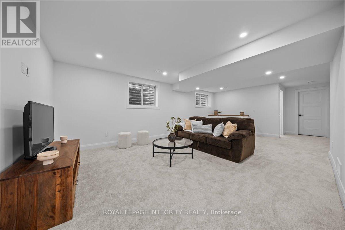 970 Islington Way, Ottawa, ON - Indoor