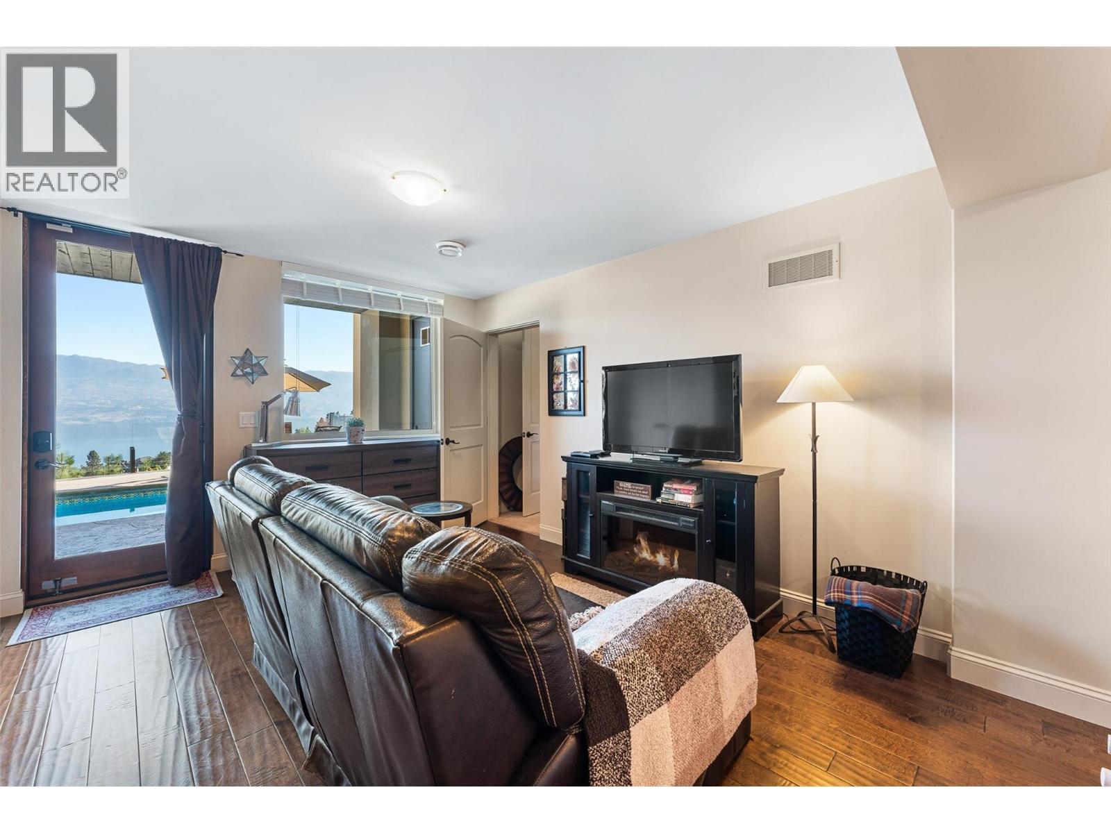 3211 Pinot Noir Place, West Kelowna, BC - Indoor Photo Showing Other Room